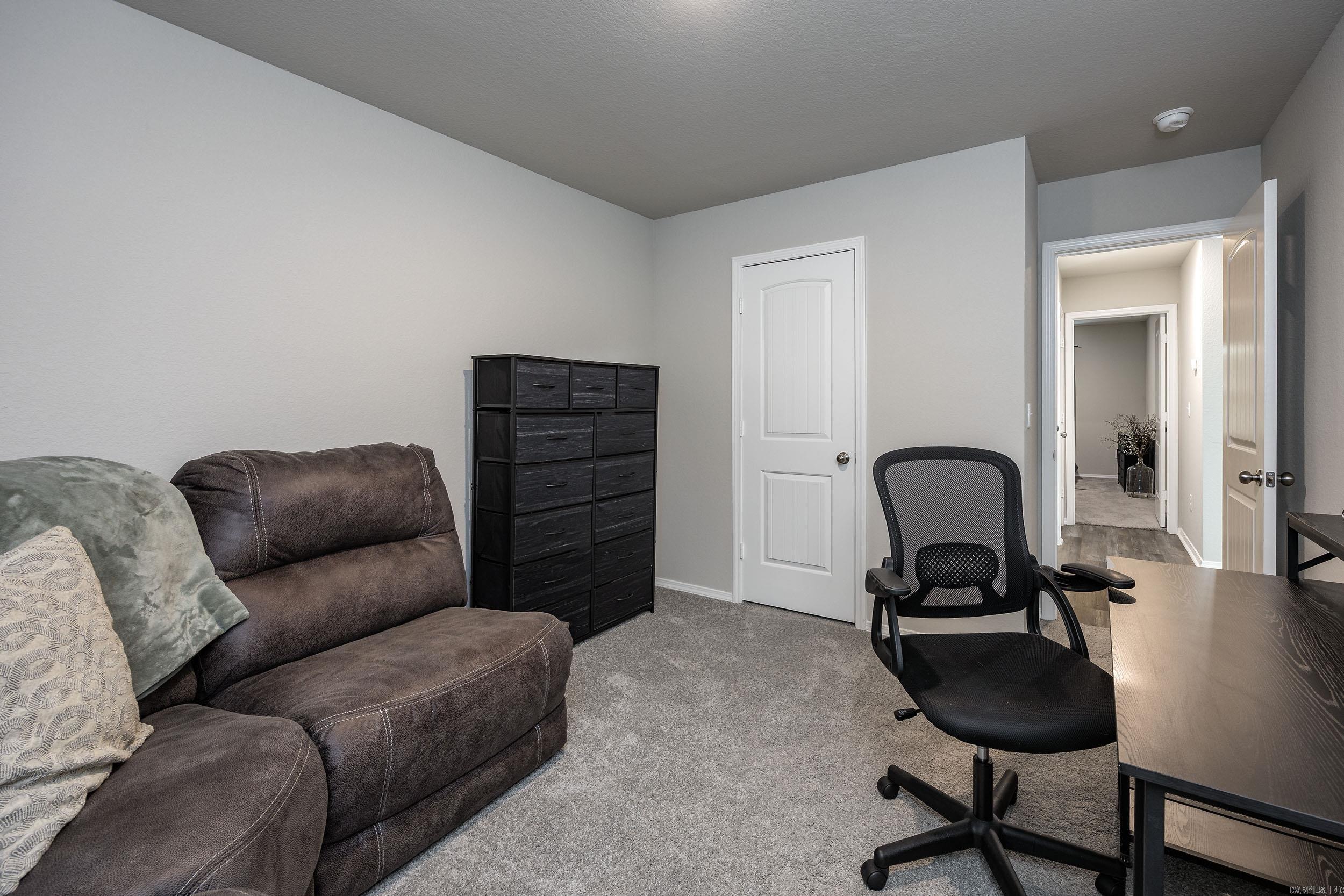 HILLDALE CROSSING - Residential