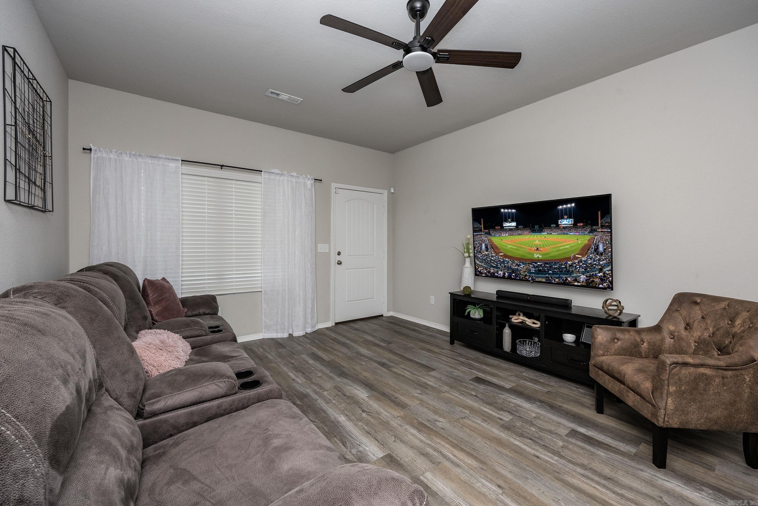 HILLDALE CROSSING - Residential