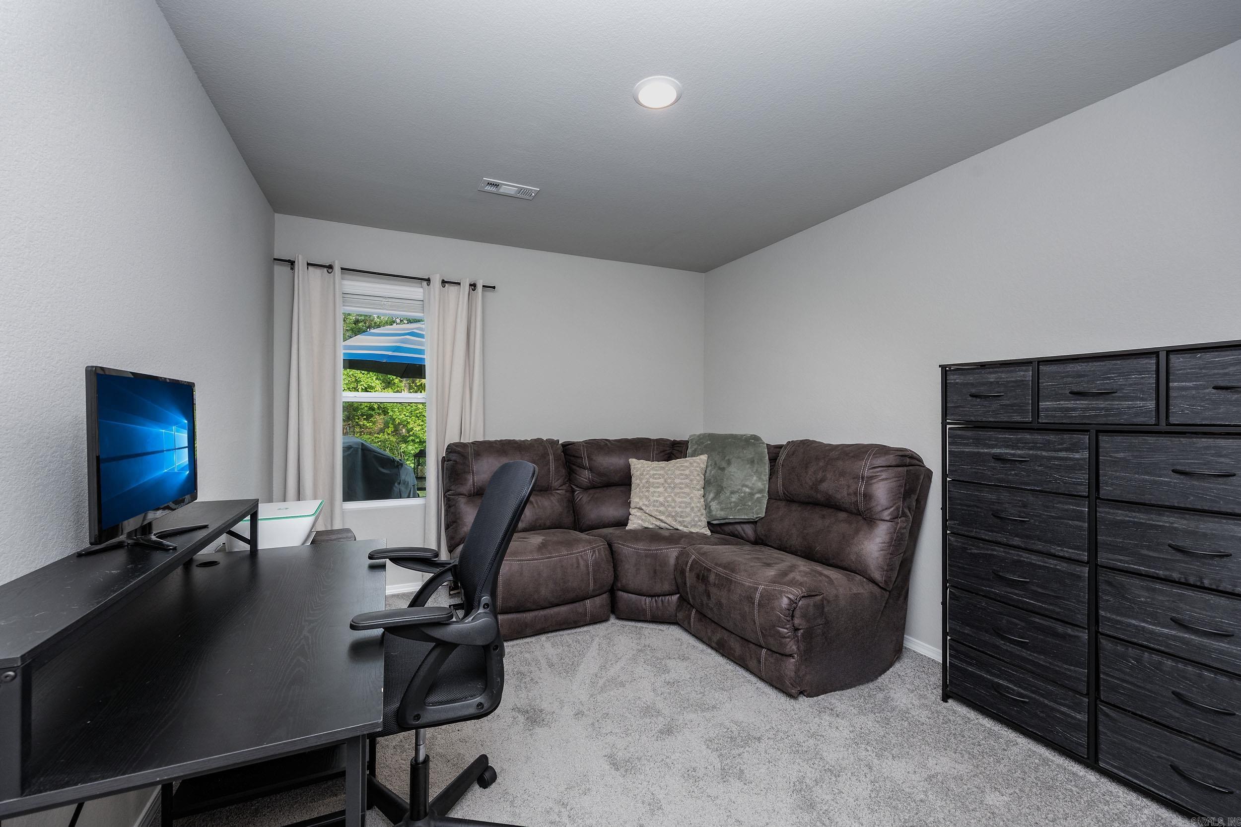 HILLDALE CROSSING - Residential