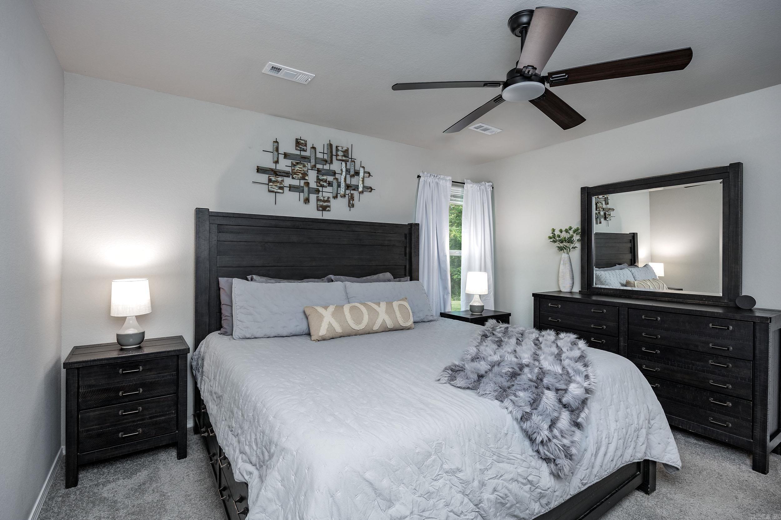 HILLDALE CROSSING - Residential