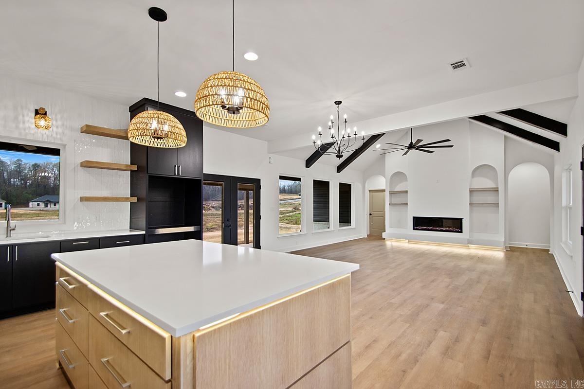 WINCHESTER ESTATES - Residential