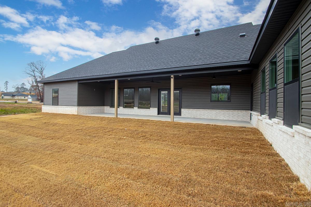 WINCHESTER ESTATES - Residential