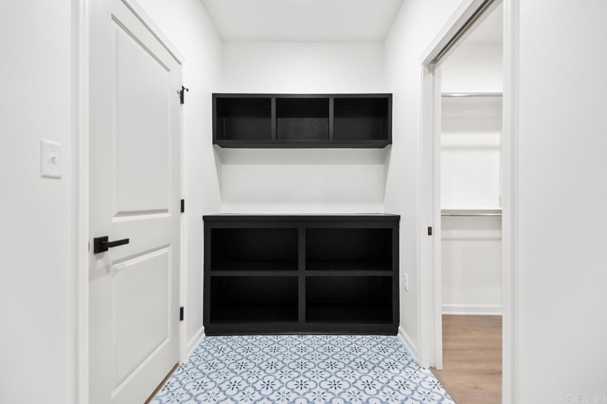 WINCHESTER ESTATES - Residential