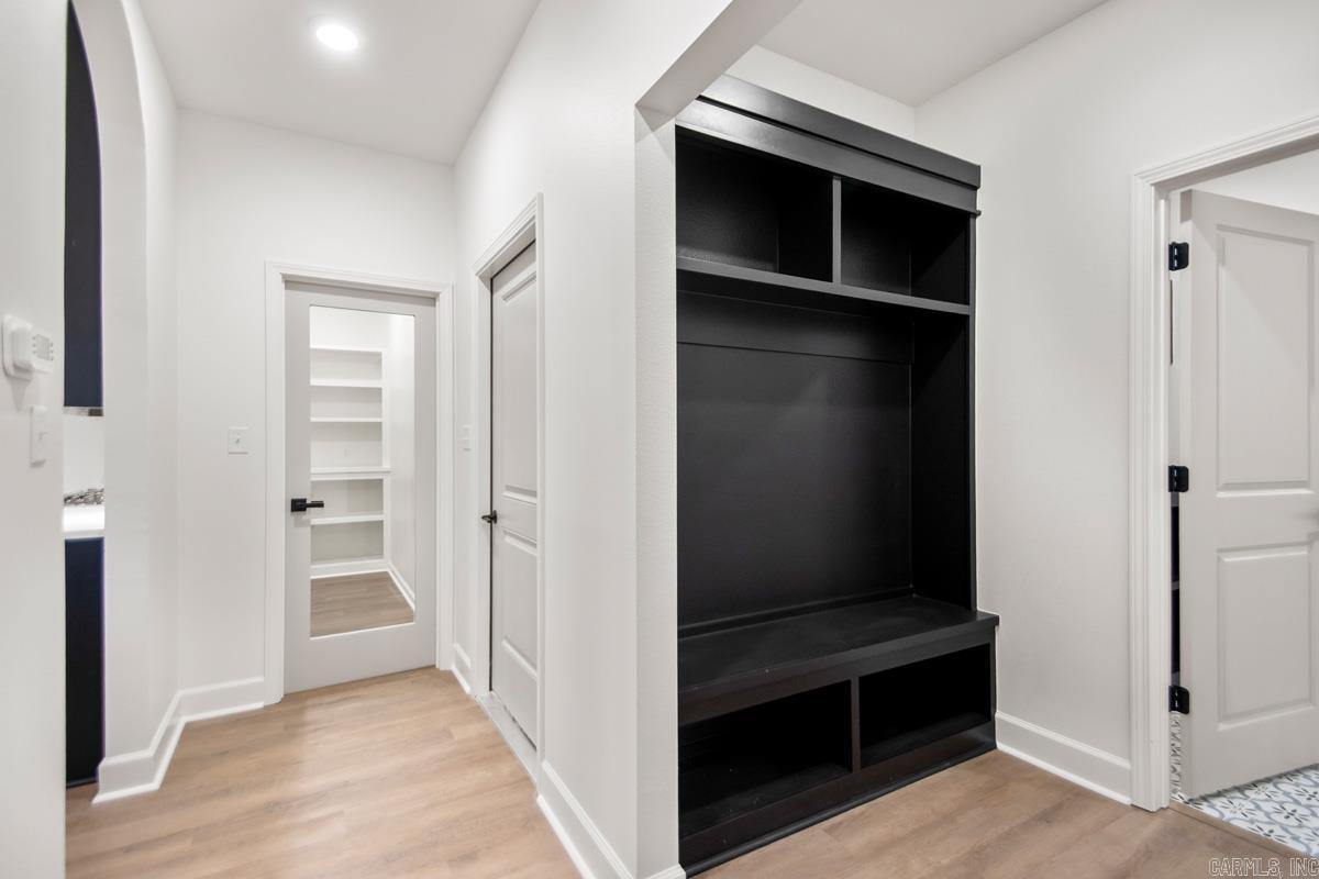 WINCHESTER ESTATES - Residential