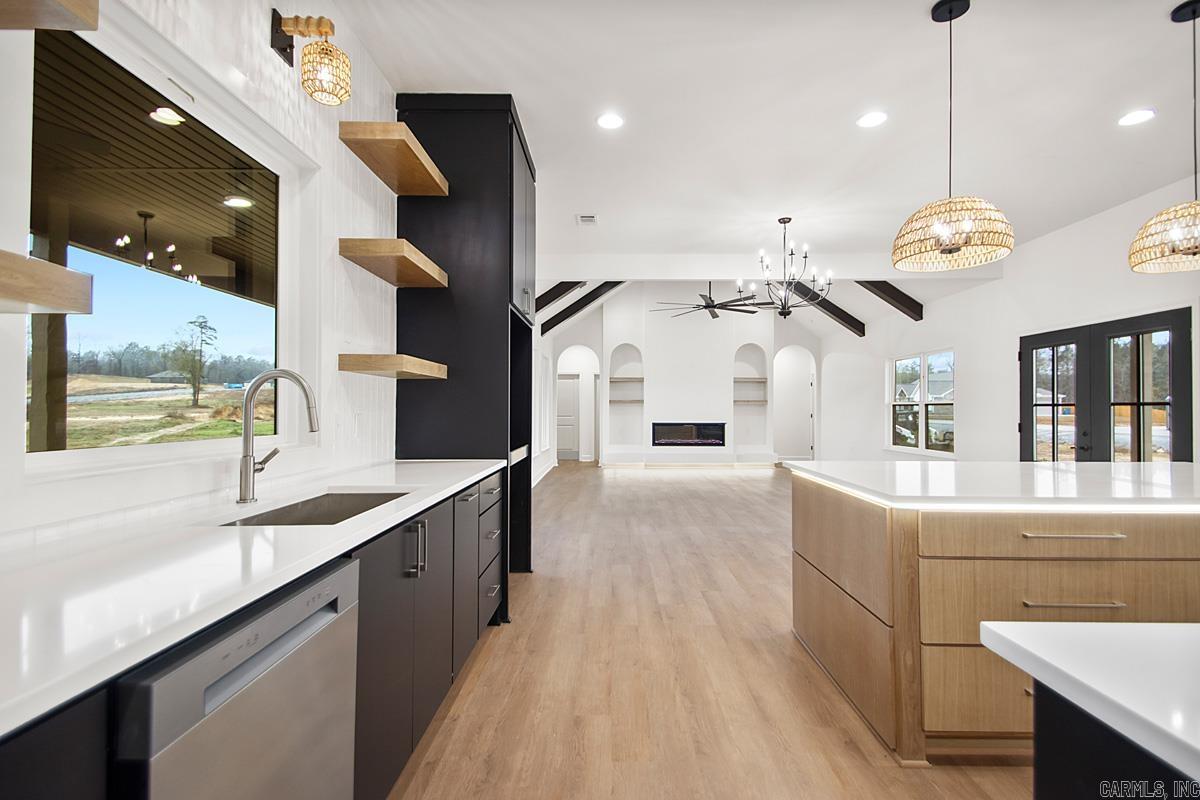 WINCHESTER ESTATES - Residential