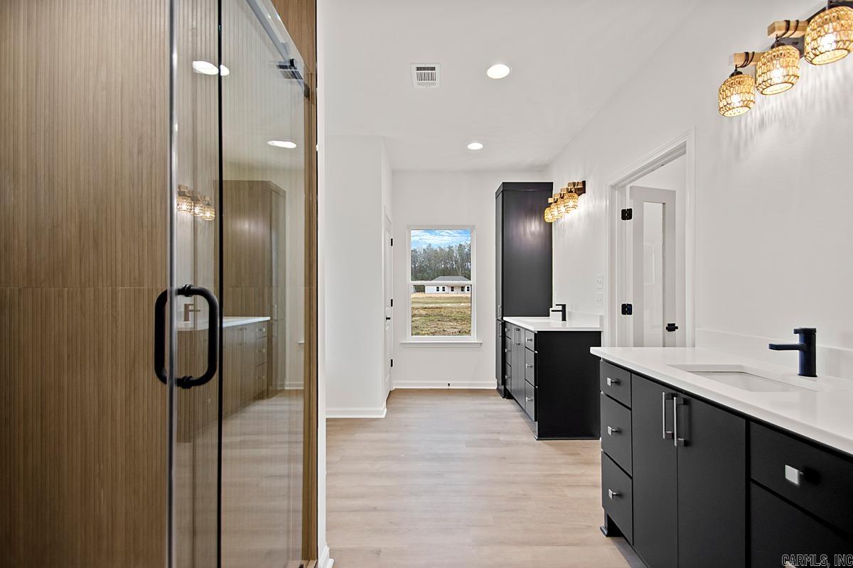 WINCHESTER ESTATES - Residential