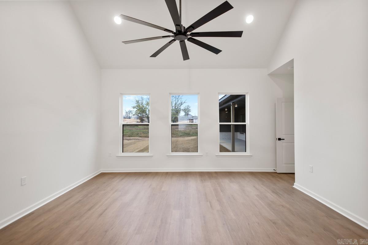 WINCHESTER ESTATES - Residential