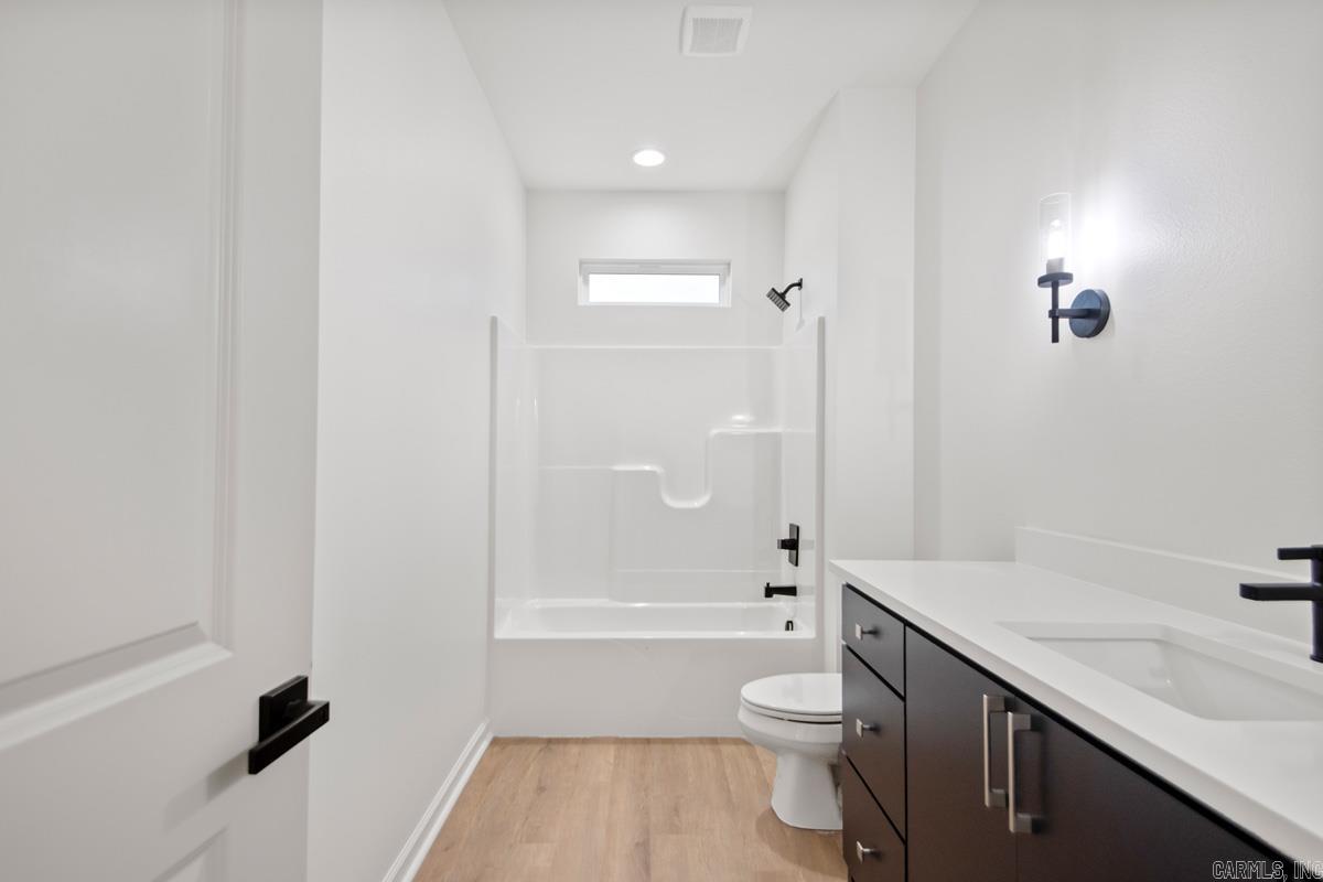 WINCHESTER ESTATES - Residential