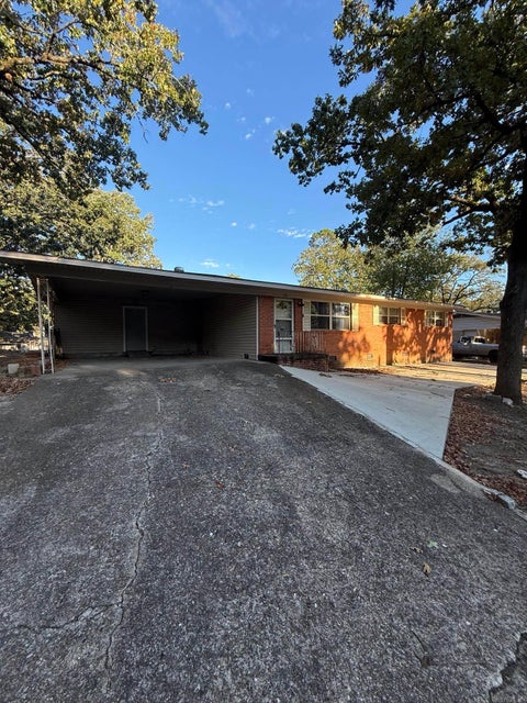 Photo of 118 Michele Street, Hot Springs, AR 71913 (MLS # 26042588)