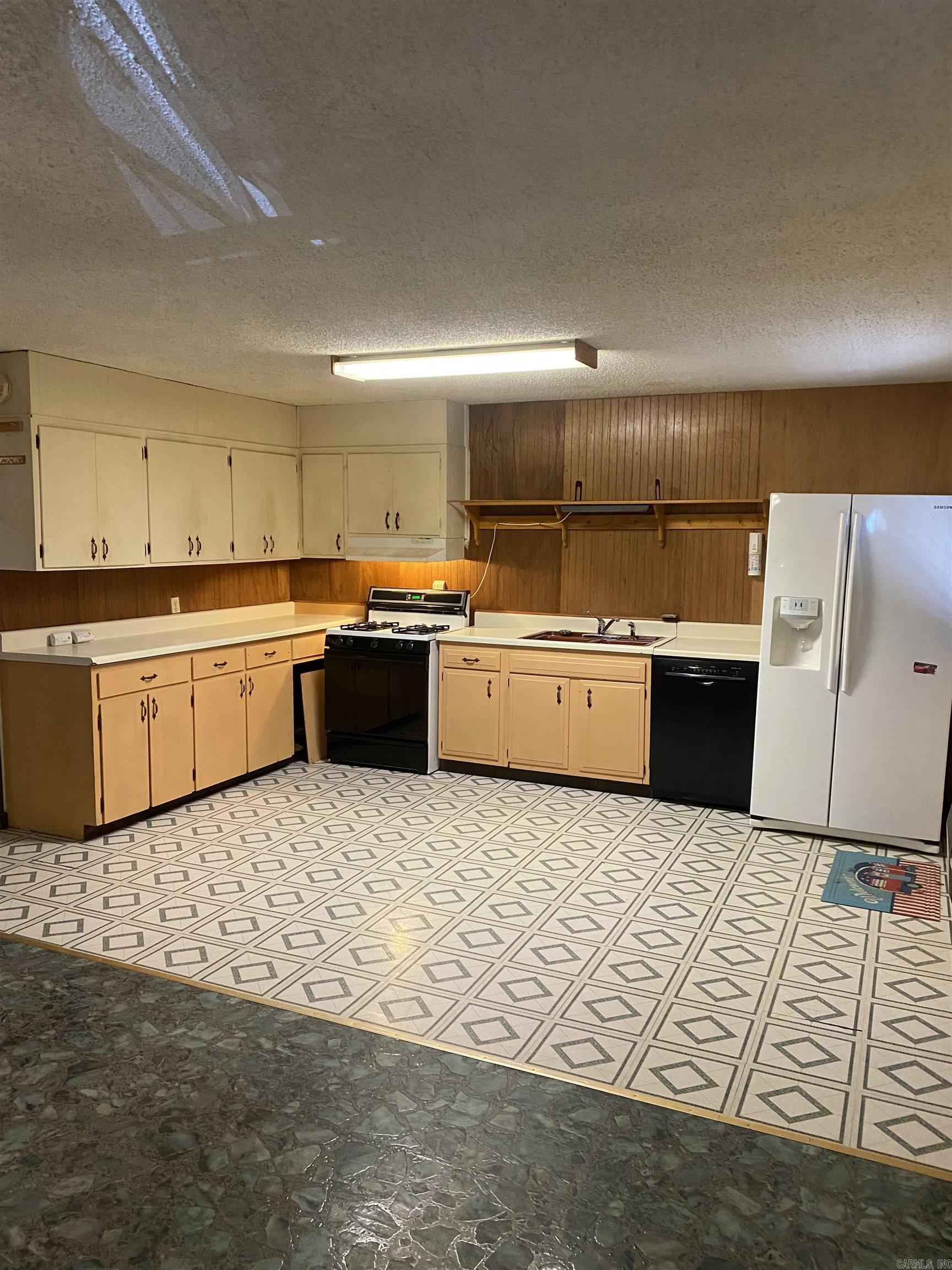 PERRYVILLE ORIGINAL - Residential