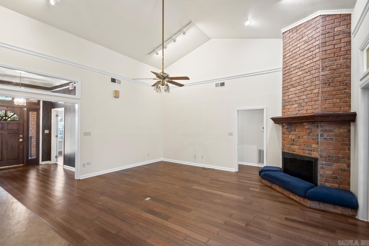 OVERBROOK - Residential