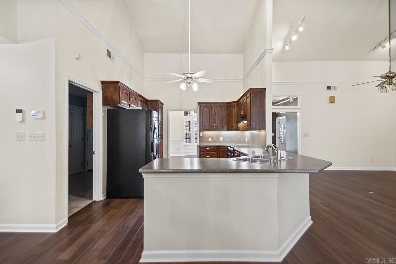 OVERBROOK - Residential