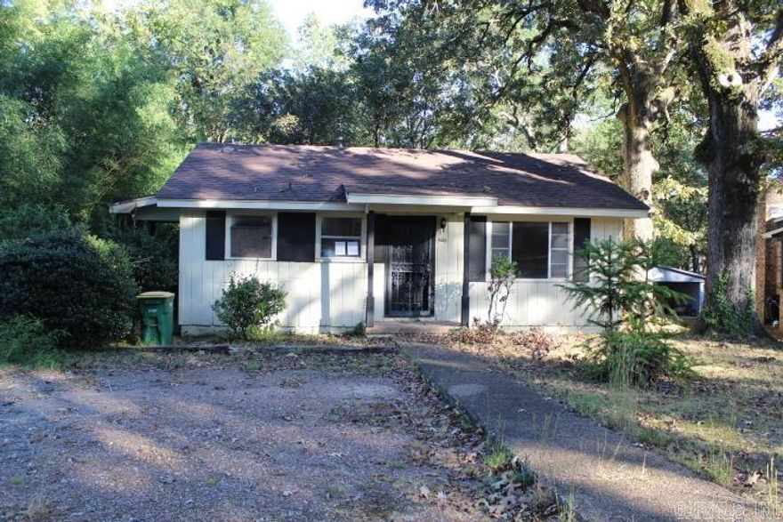 Smaller home needs remodeling completed.  Nice yard. No Disclosure- To be sold AS IS.  Agents pease review ALL REMARKS PRIOR TO SCHEDULING SHOWING.   If buyer requires inspection or apprasdial, the following remarks must be in offer  " Buyer to be responsible for turning on any utilites required for inspection/apprasial"   All offers must be on ARA contract with EM addenda, provide POF or preapproval and grid online completed and upload contract to portal.  Offer worksheet only (docs on line) to be email to allen@trammellandco.com See confidential Remarks to submit offer