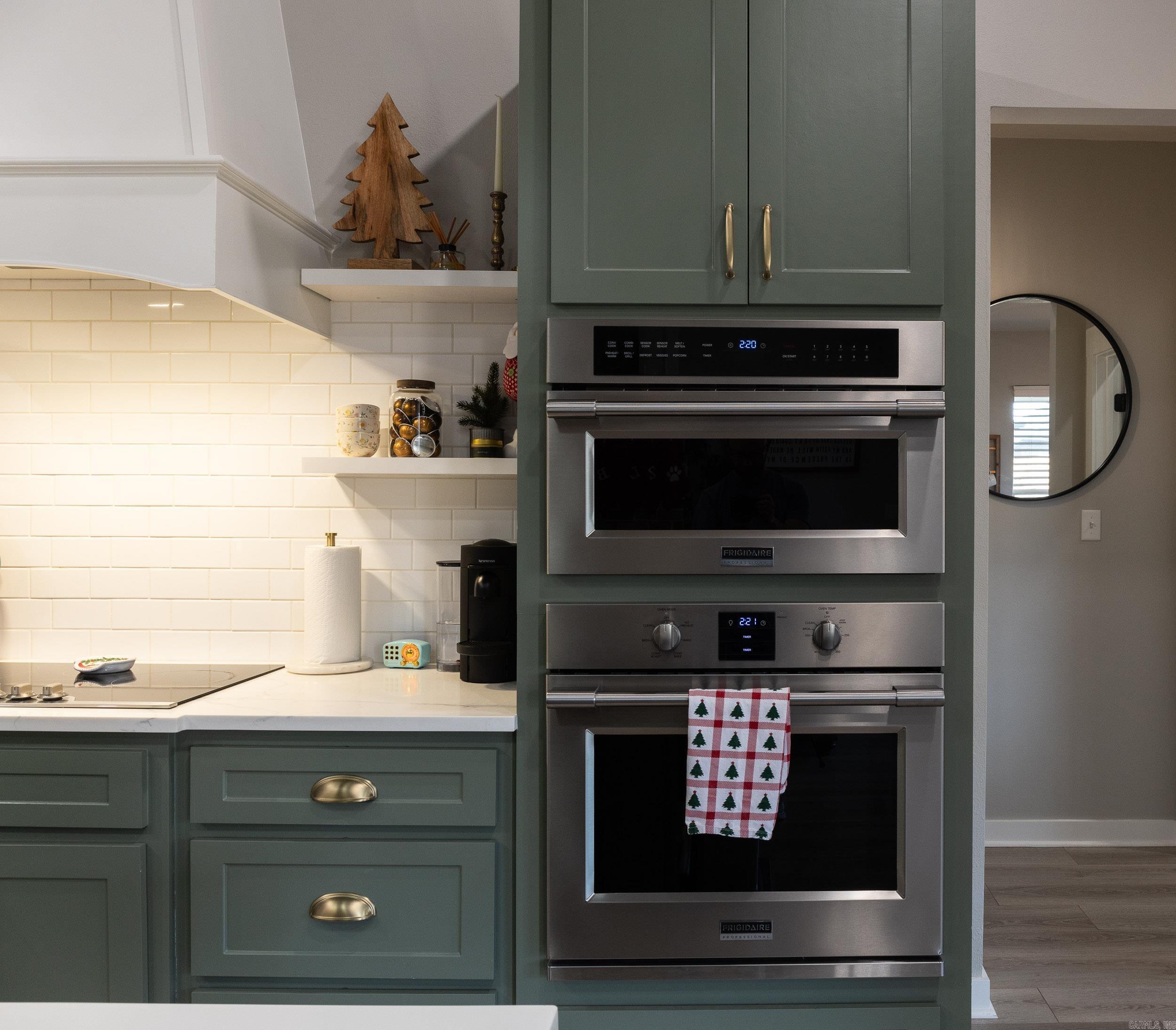 RIVENDALE COVE - Residential