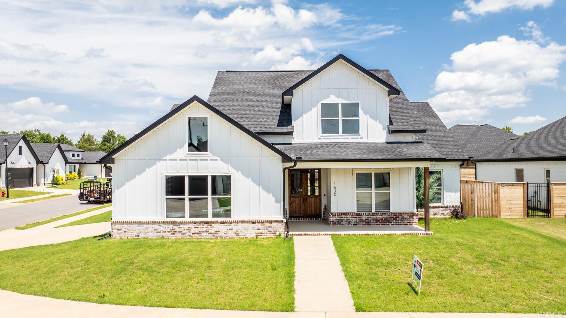 RIVENDALE COVE - Residential