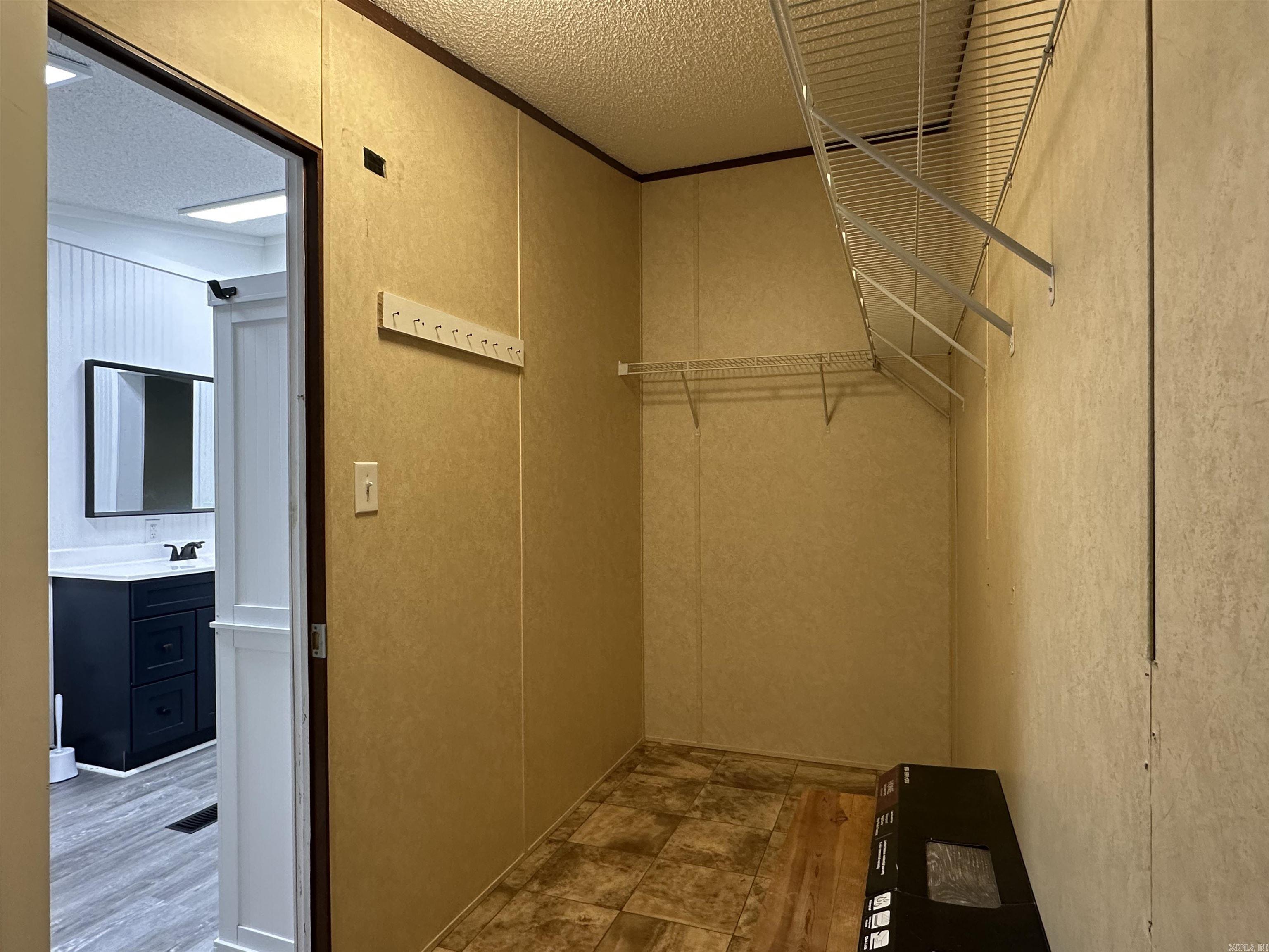 CHRISTY ACRES - Residential