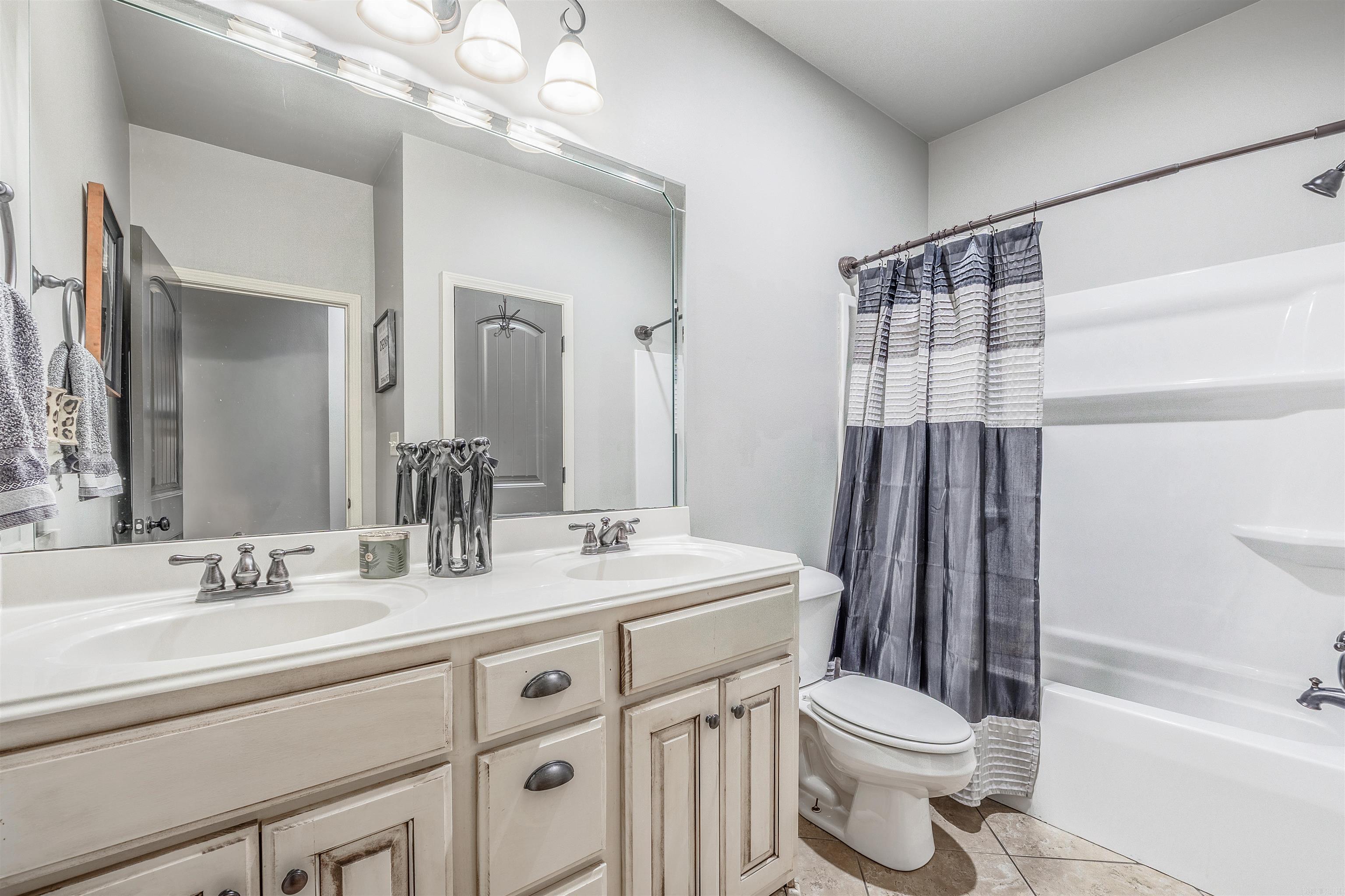 NORTH RIDGE - Residential