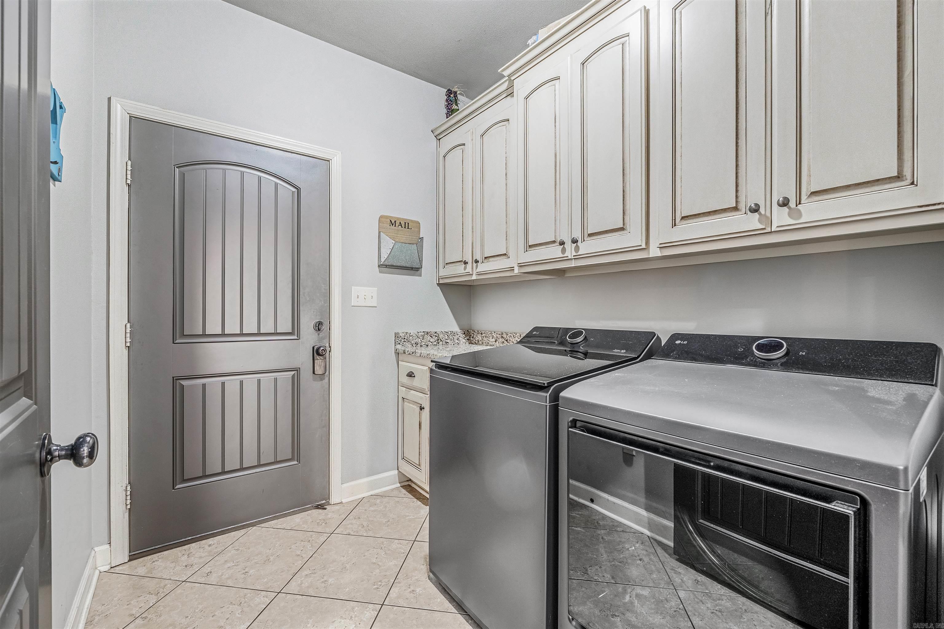 NORTH RIDGE - Residential