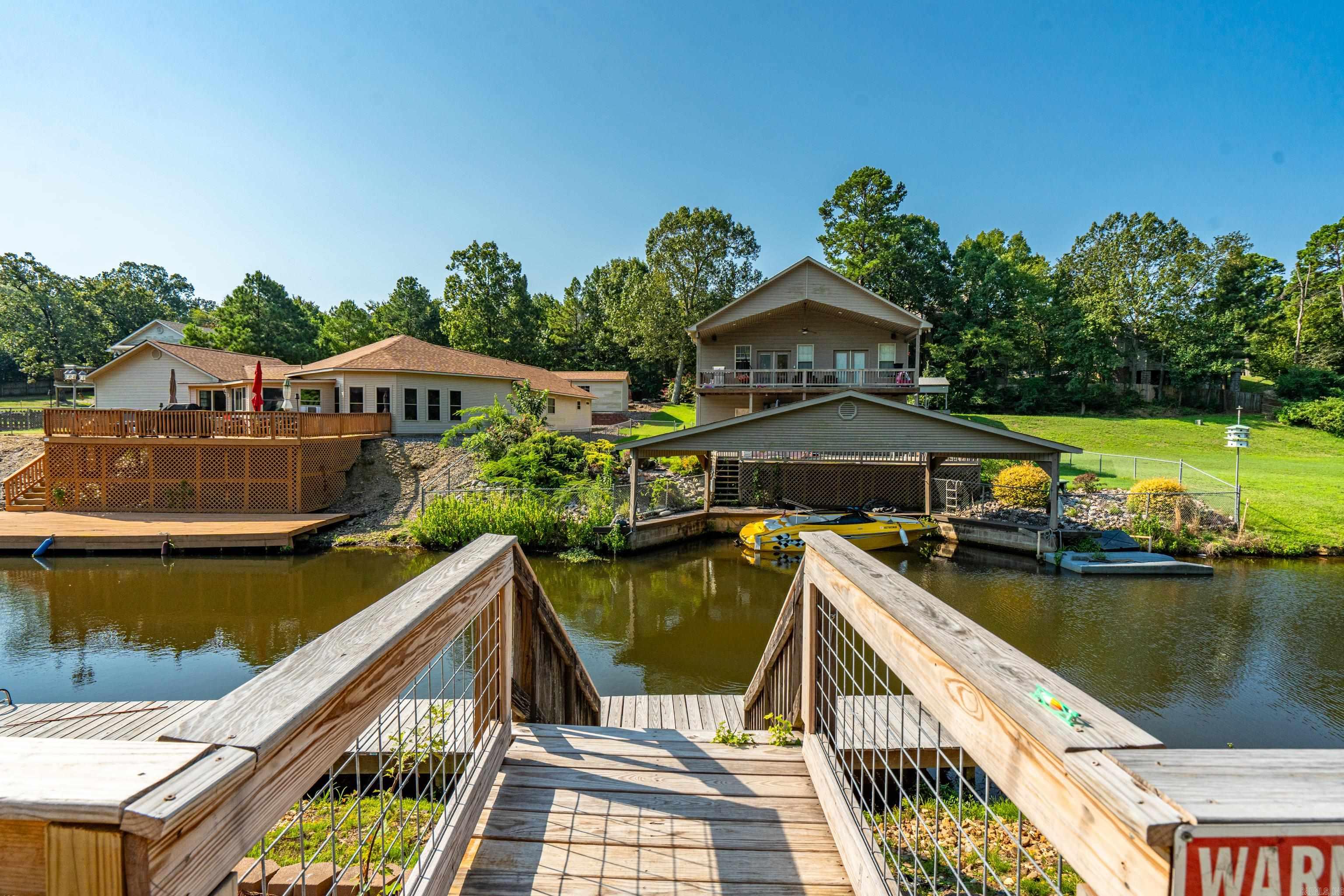 Lackeys Lake Front #3 - Residential