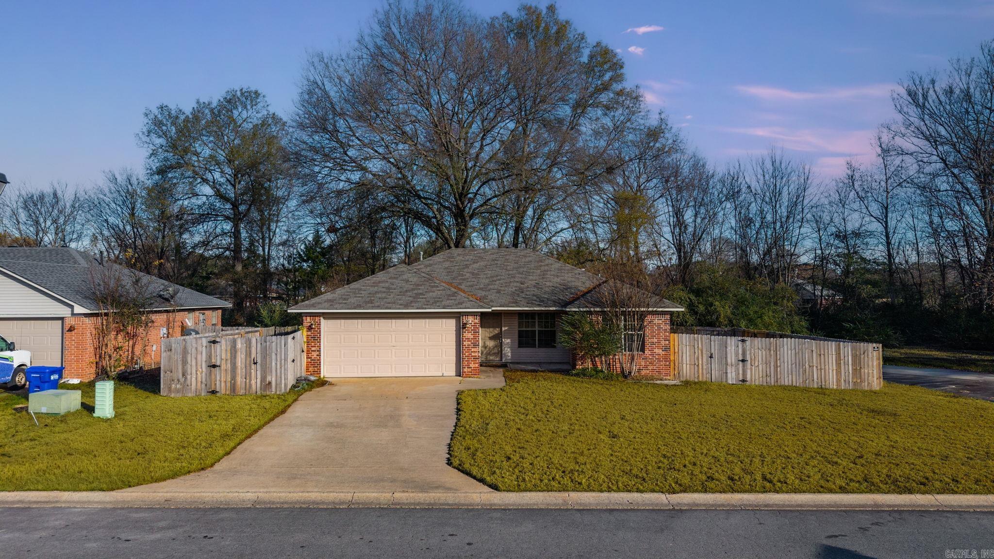 THE FALLS P.U.D. - Residential