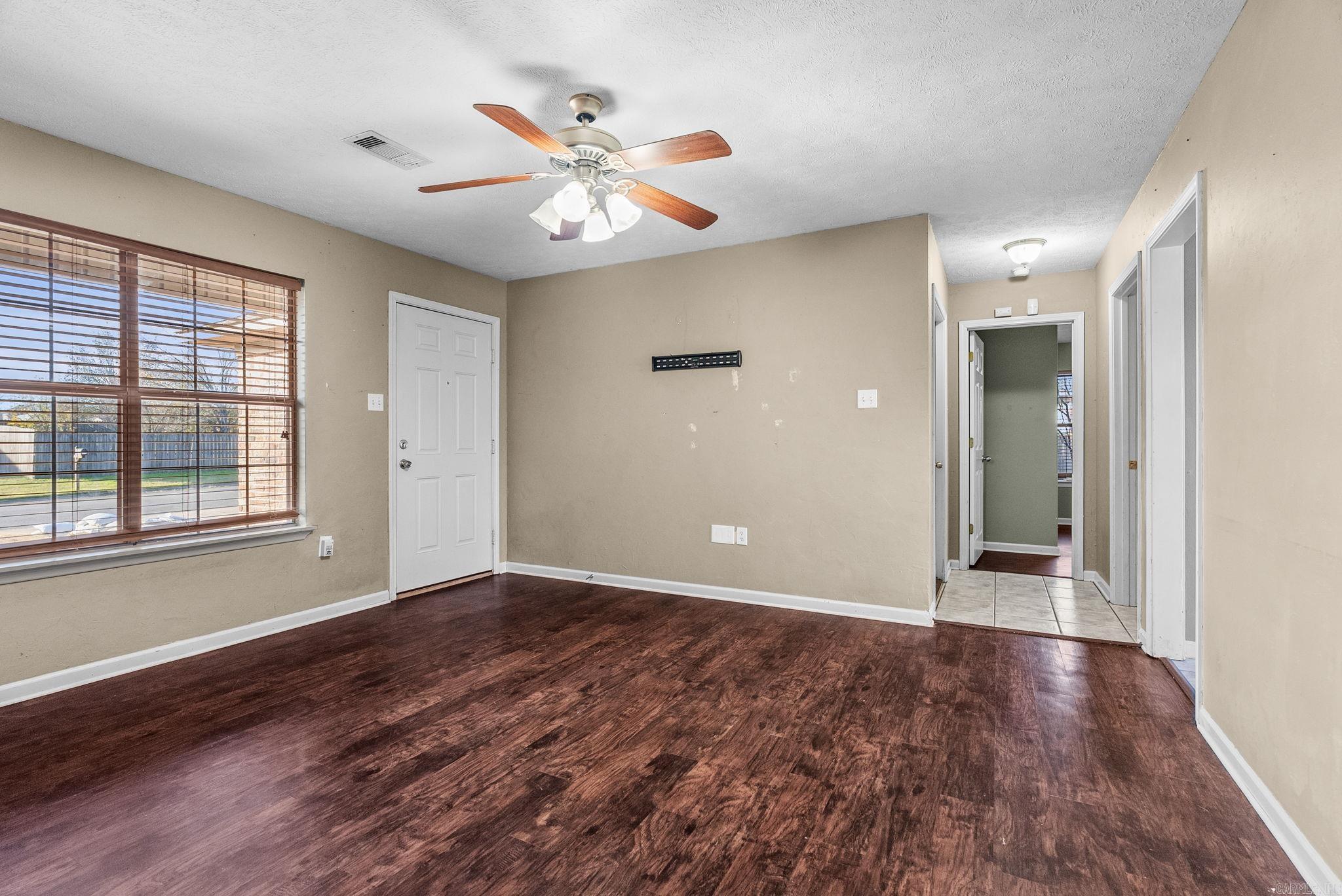 THE FALLS P.U.D. - Residential