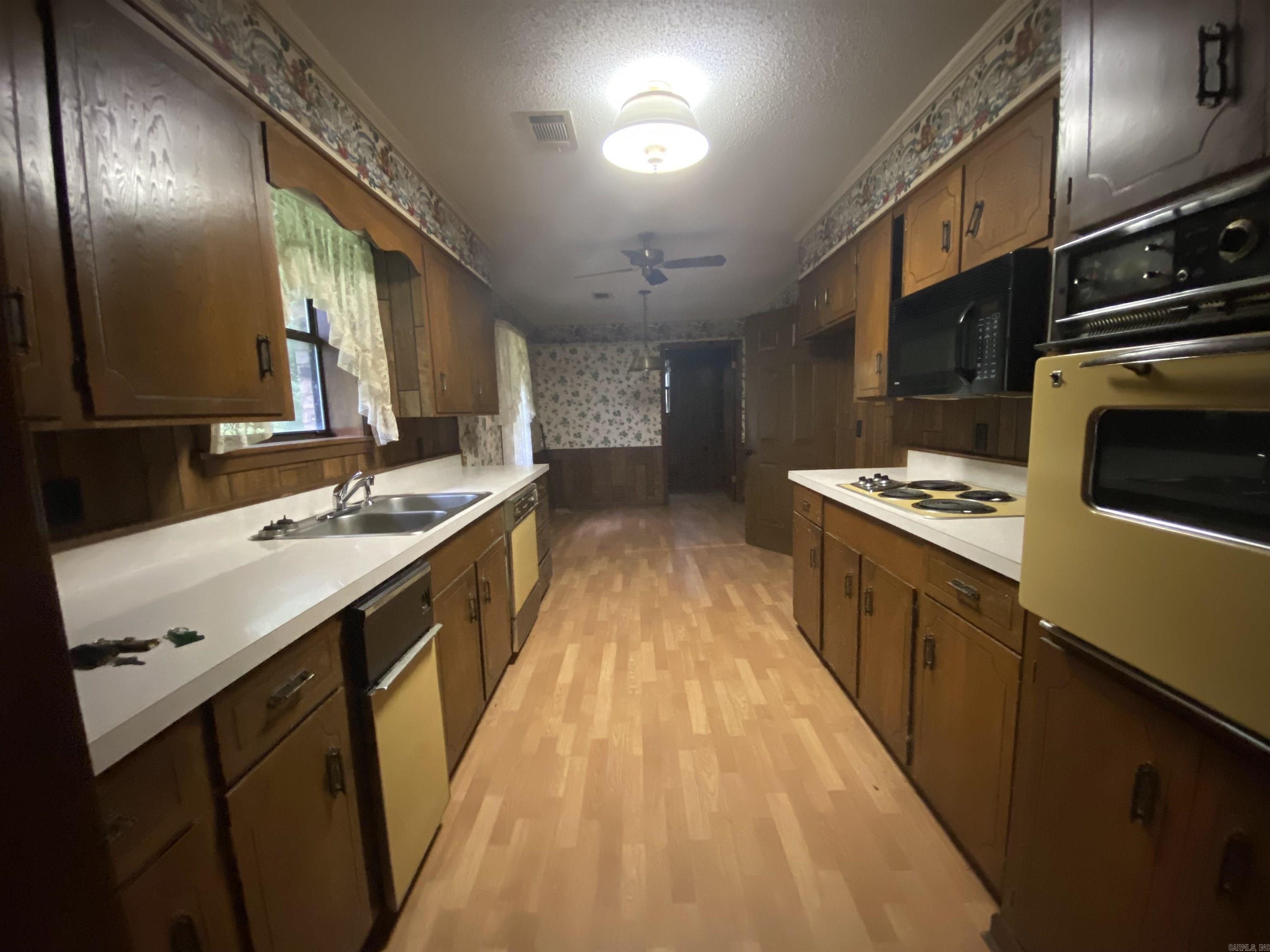 SOUTH HILLS ADDN PART 2 - Residential