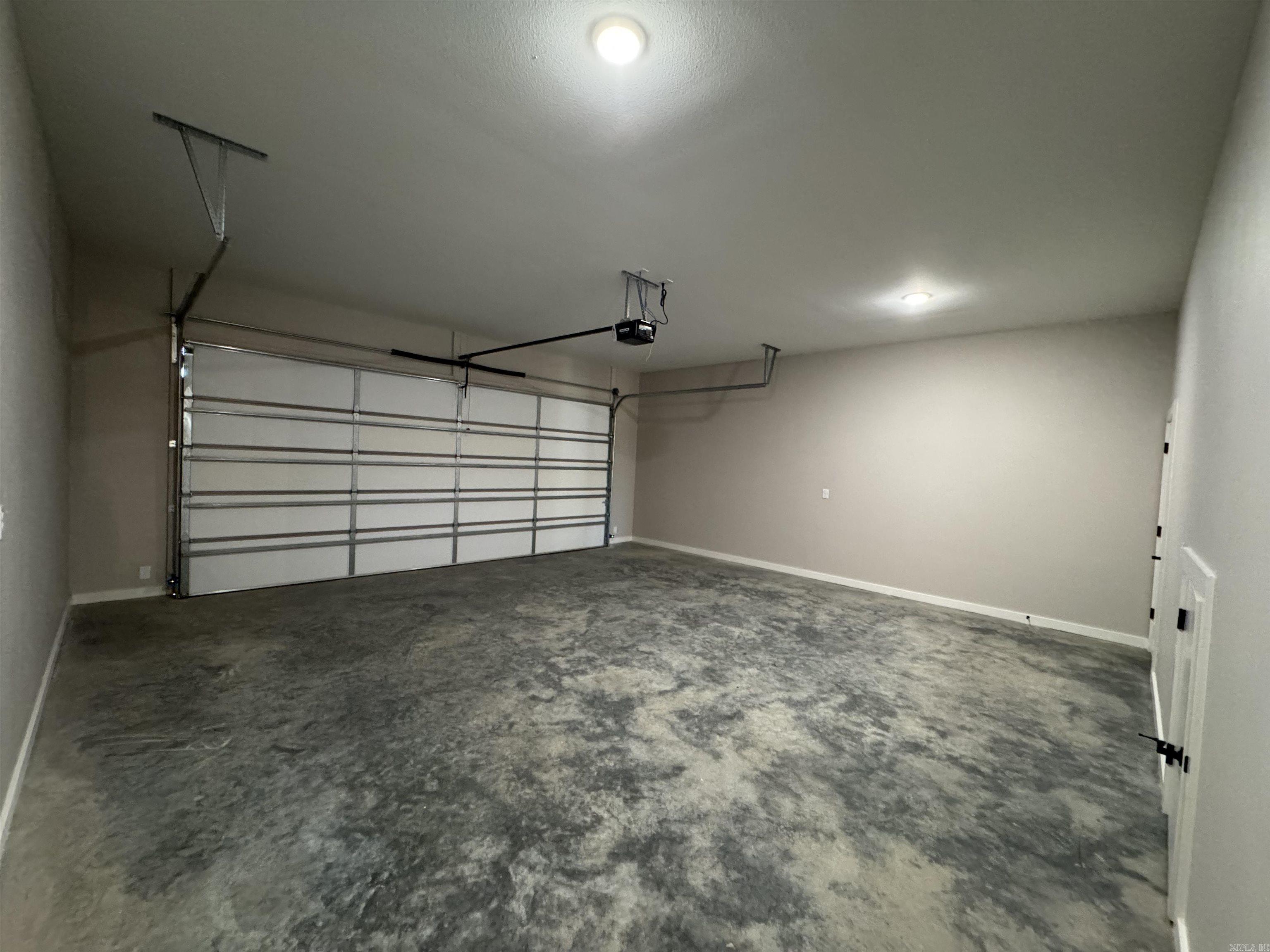 JAXON TERRACE - Residential