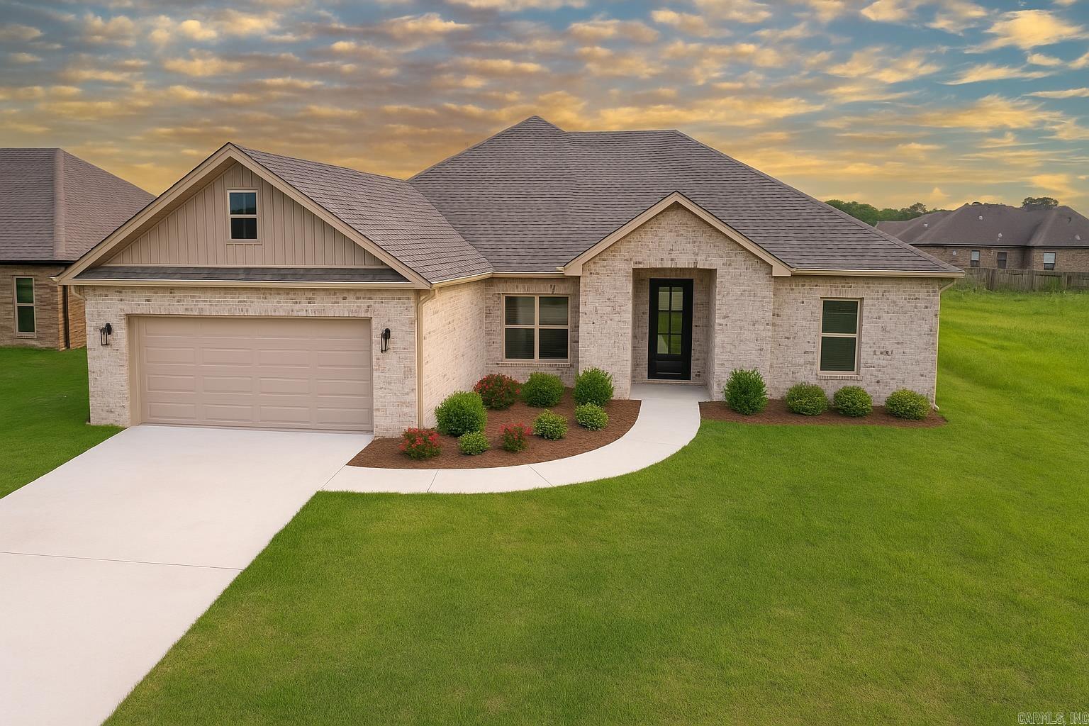 JAXON TERRACE - Residential