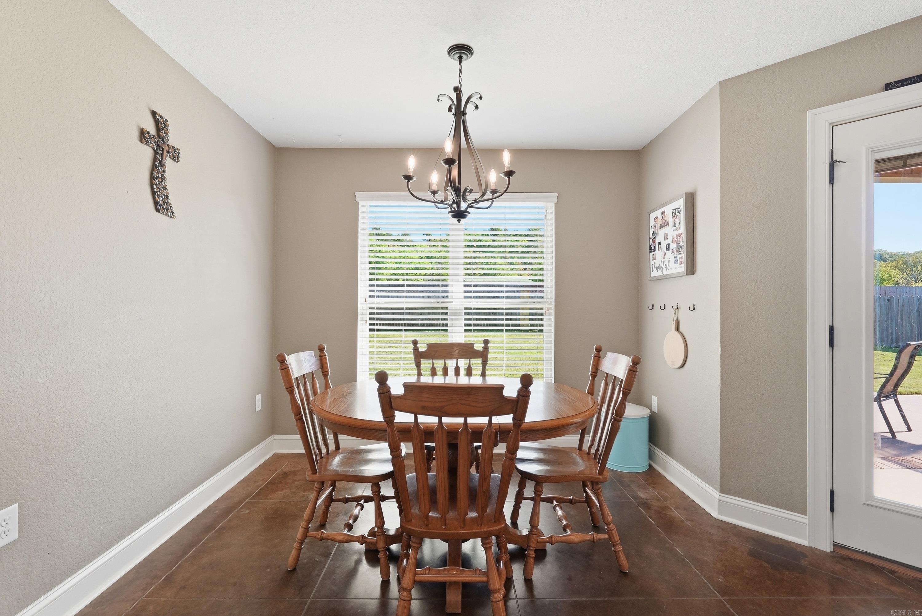 SPRING VALLEY - Residential