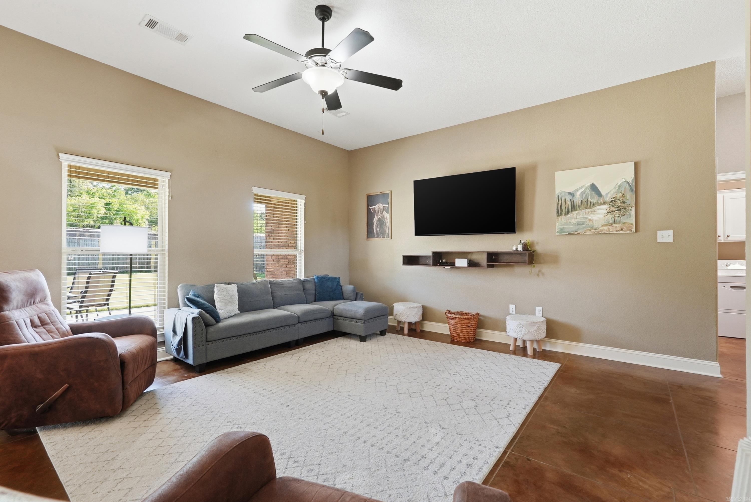 SPRING VALLEY - Residential