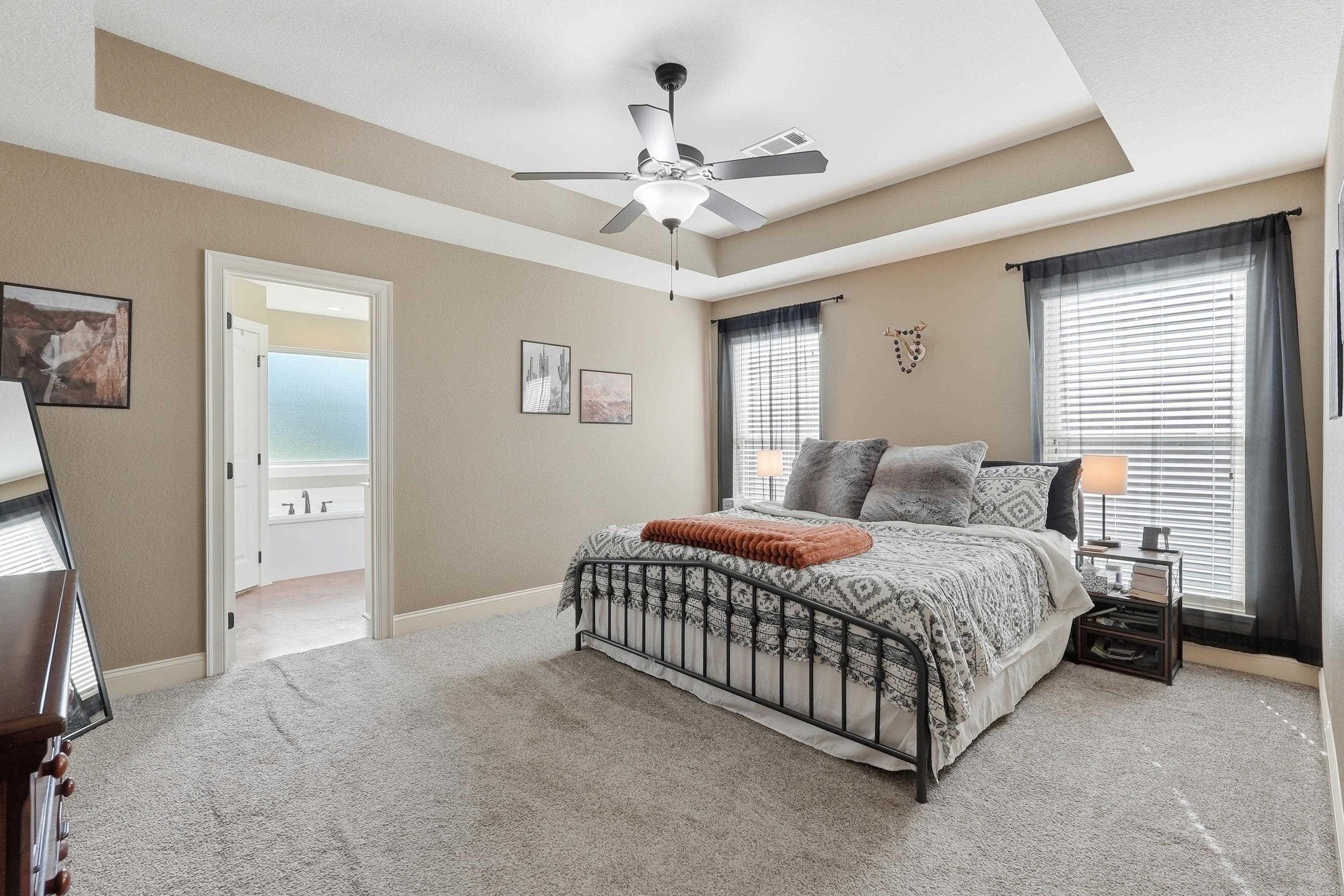 SPRING VALLEY - Residential