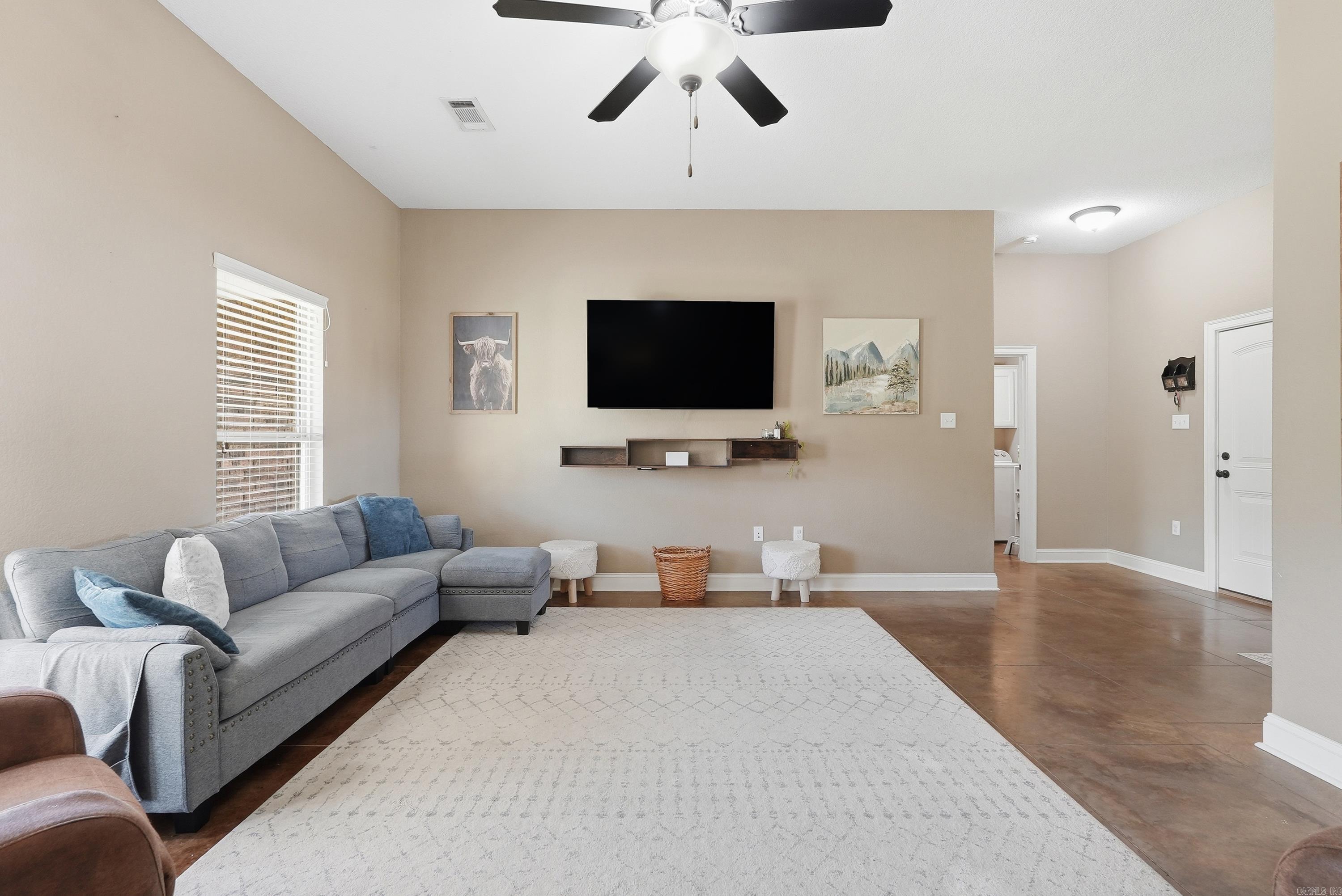 SPRING VALLEY - Residential