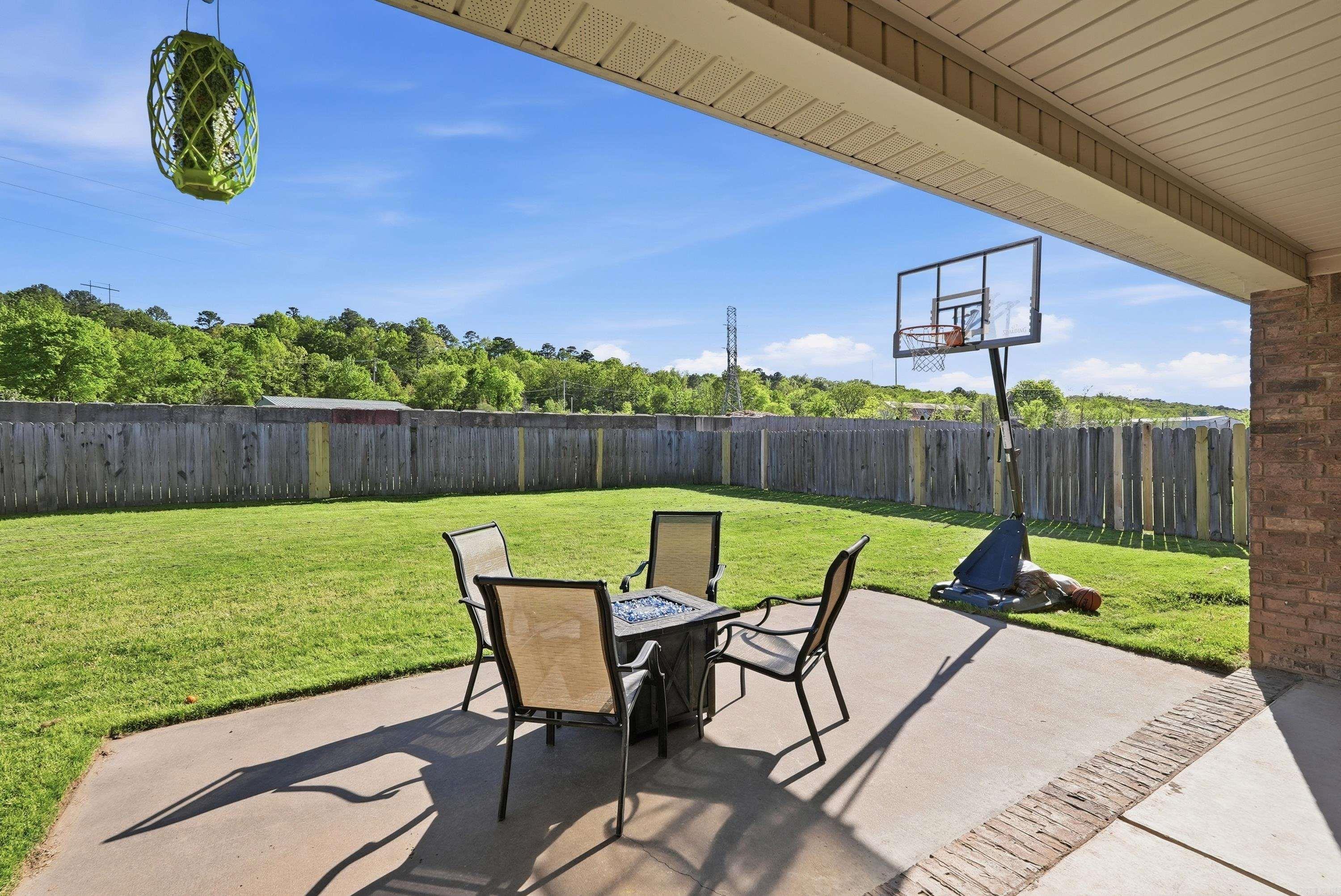 SPRING VALLEY - Residential