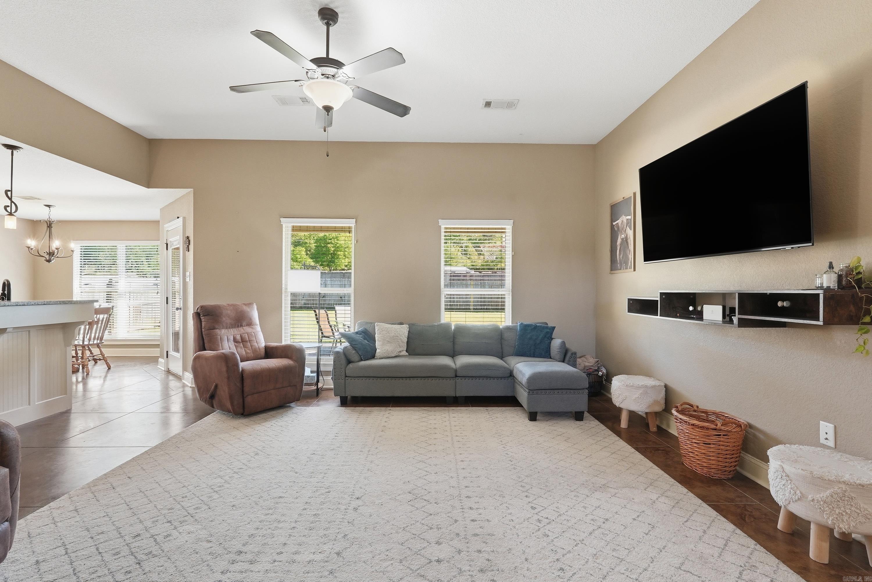 SPRING VALLEY - Residential