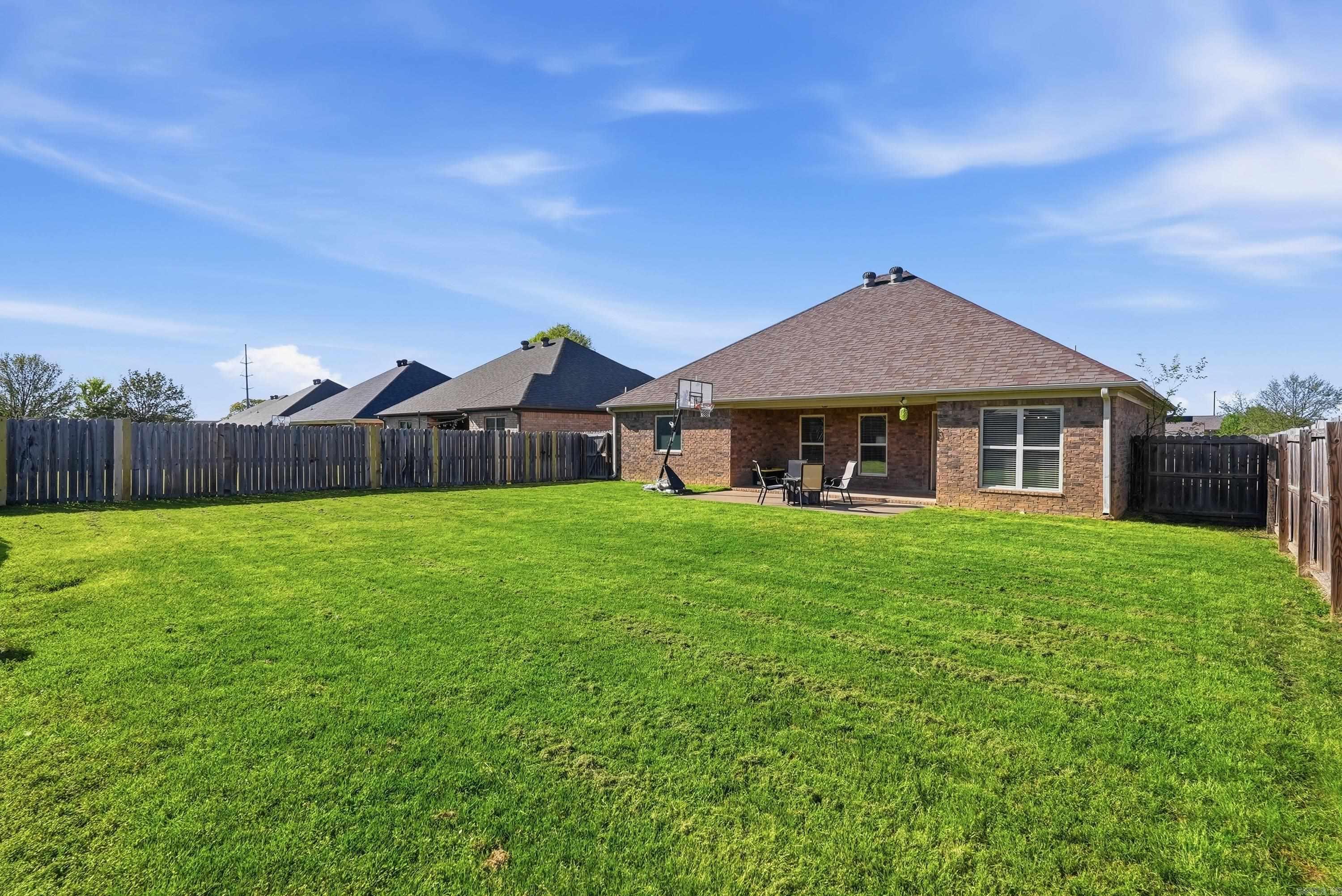 SPRING VALLEY - Residential