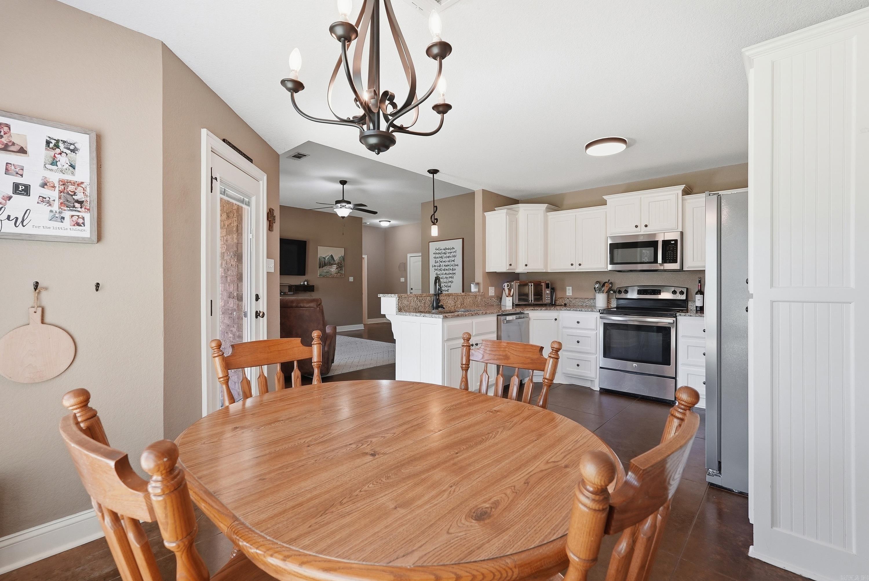 SPRING VALLEY - Residential