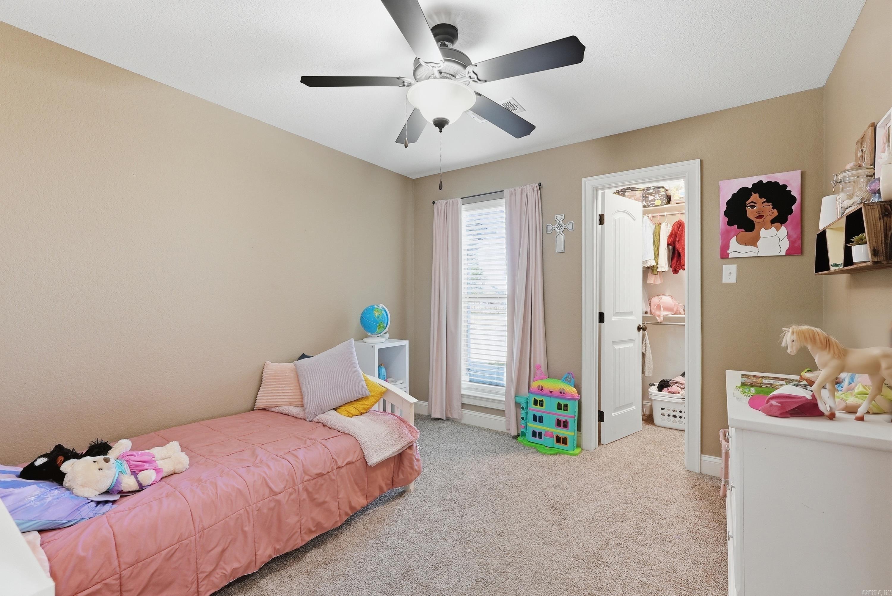 SPRING VALLEY - Residential