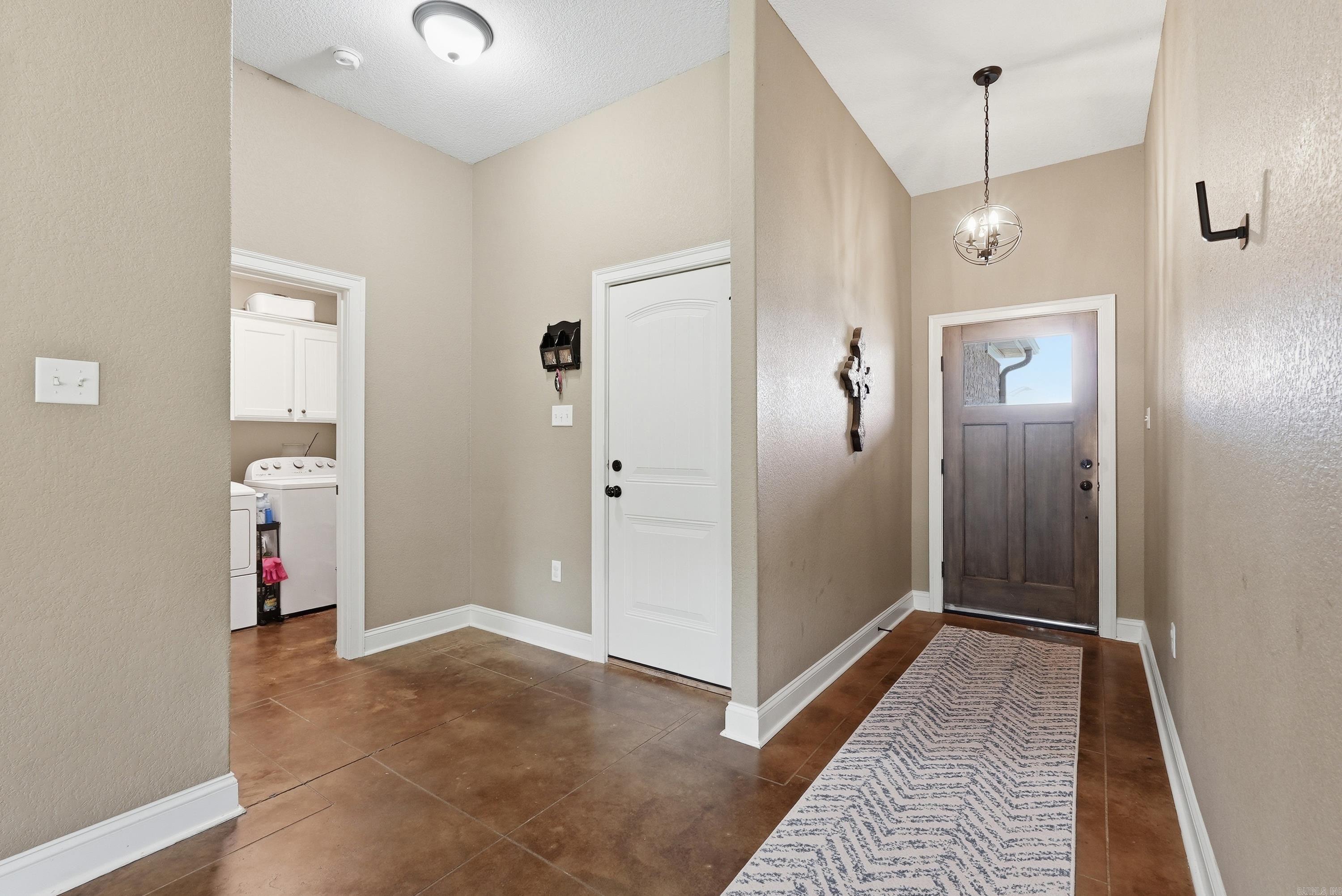 SPRING VALLEY - Residential