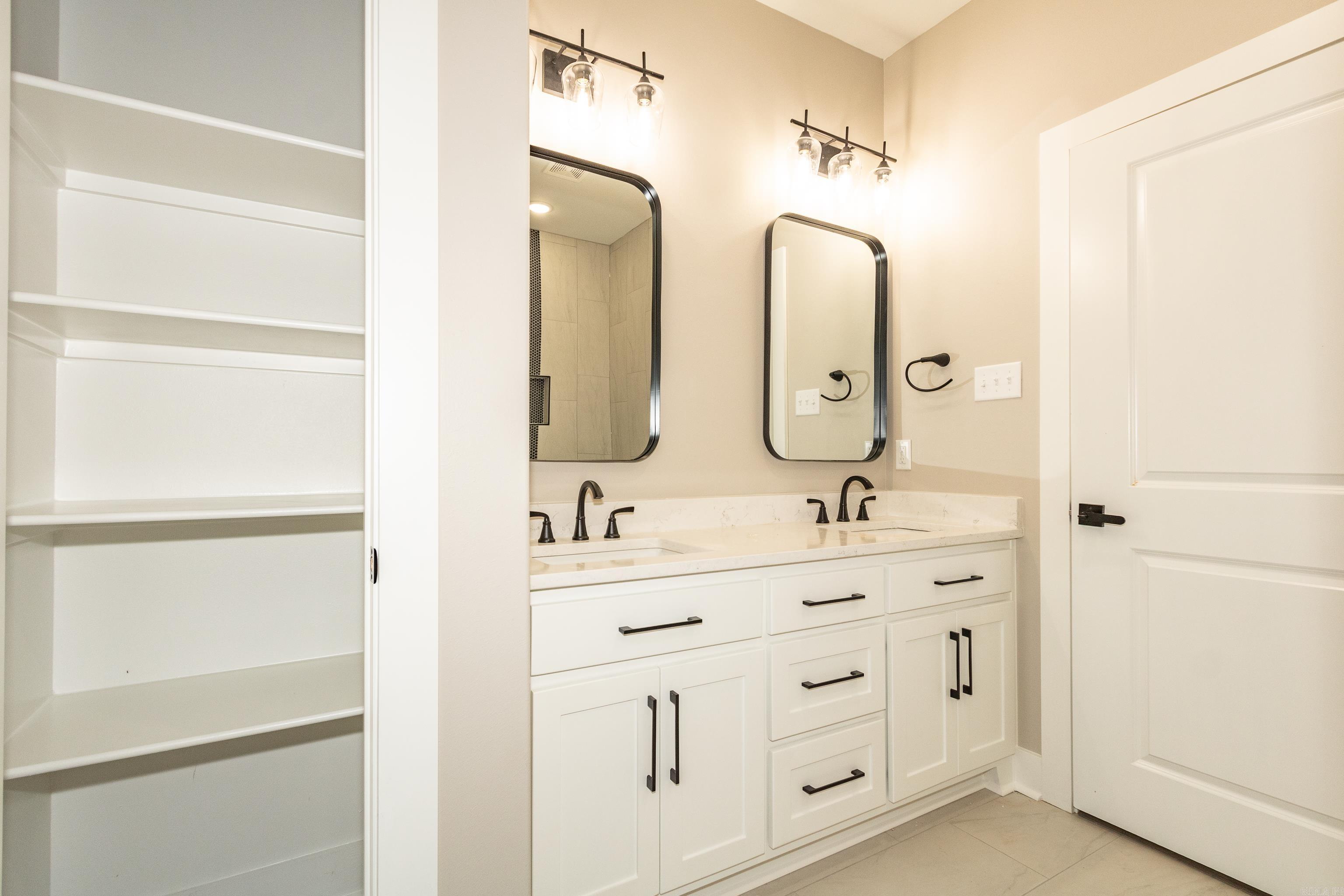 GARLANDS - Residential