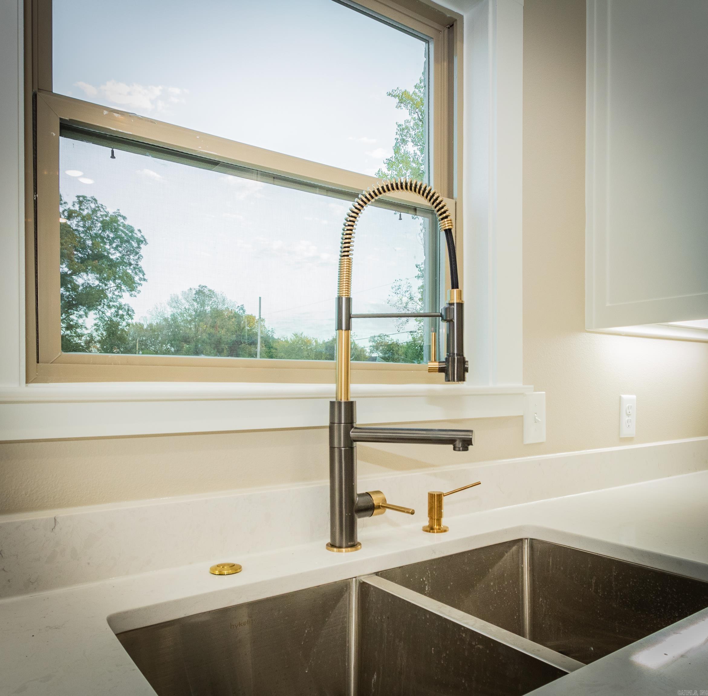 GARLANDS - Residential