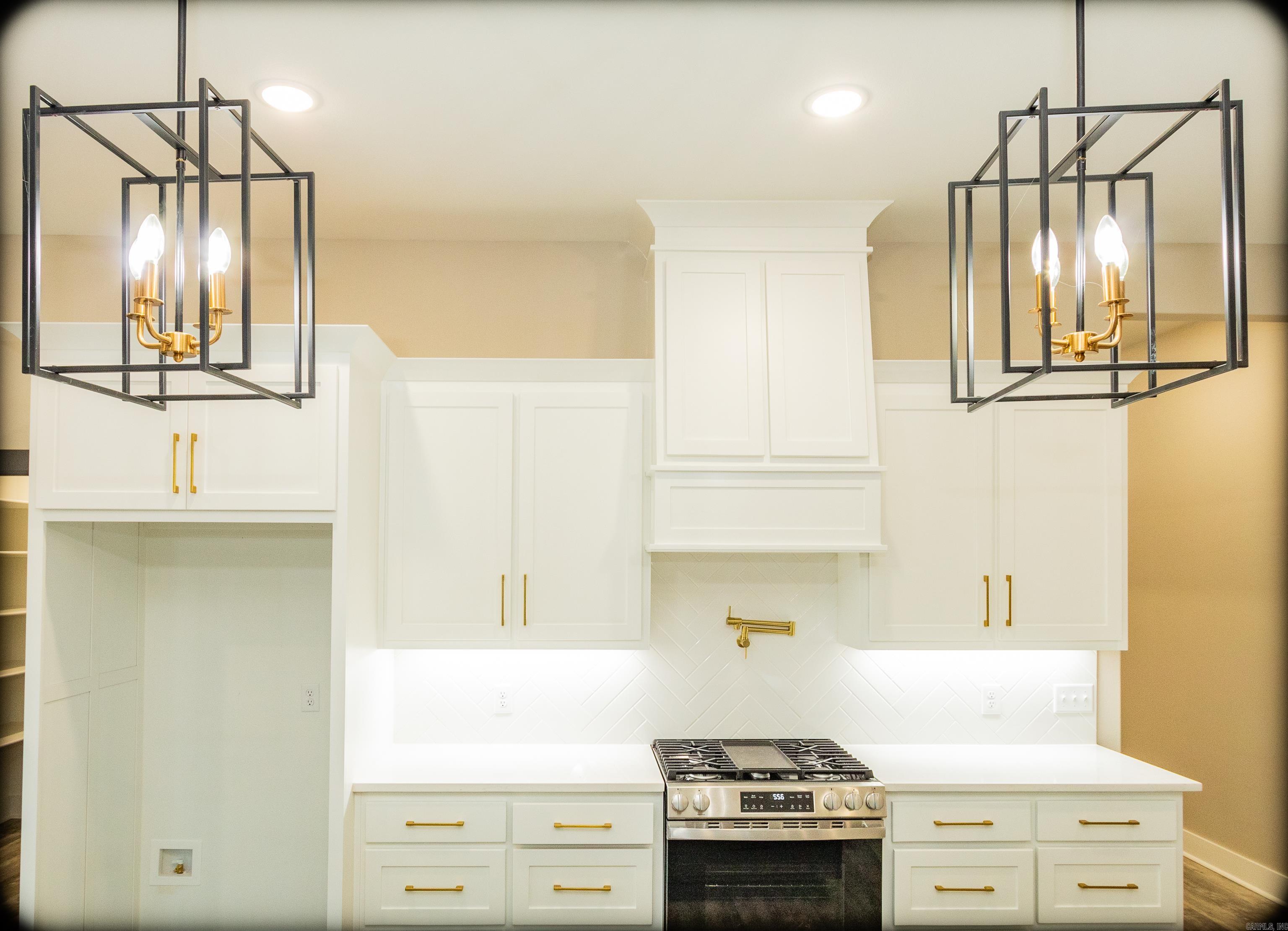 GARLANDS - Residential