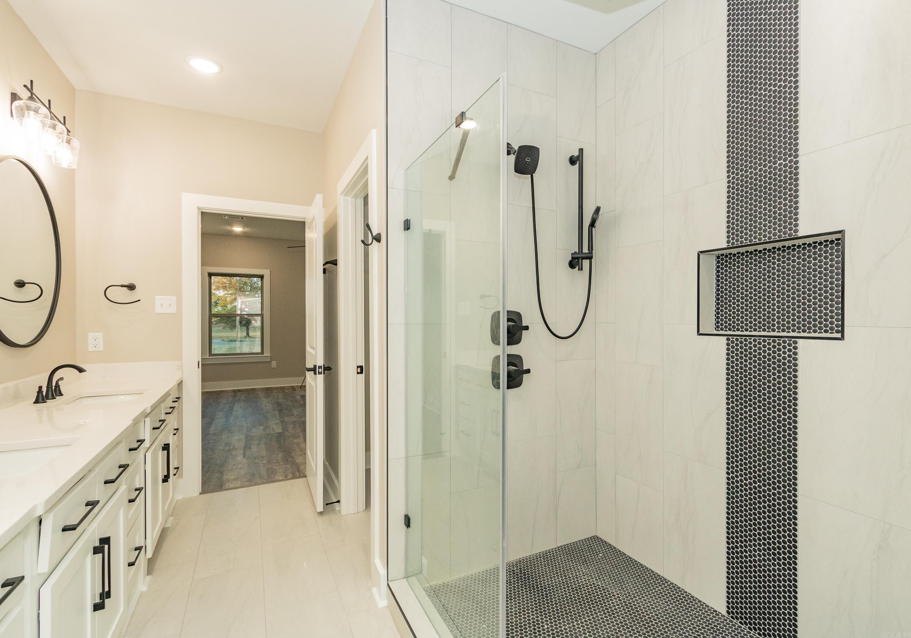 GARLANDS - Residential