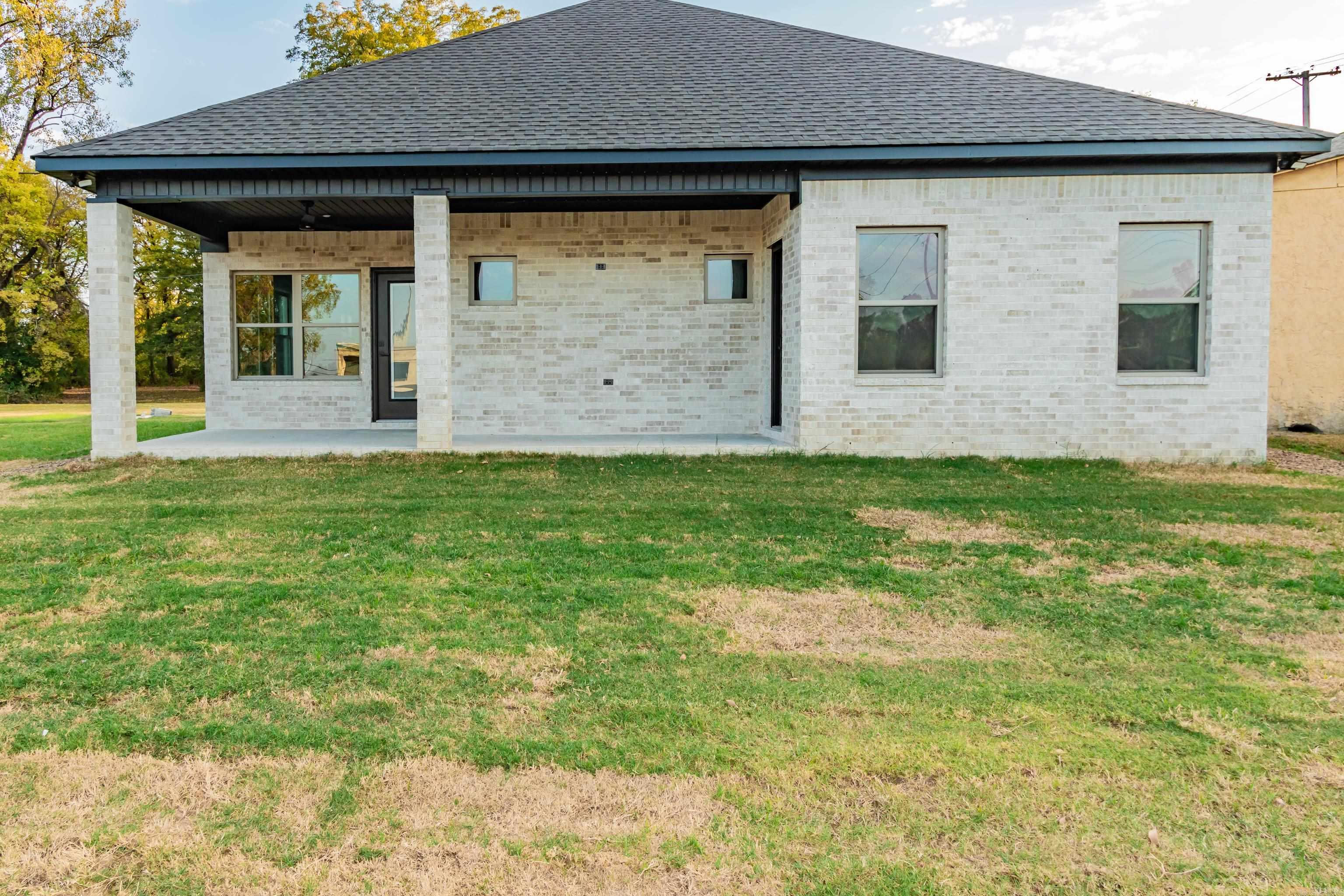 GARLANDS - Residential