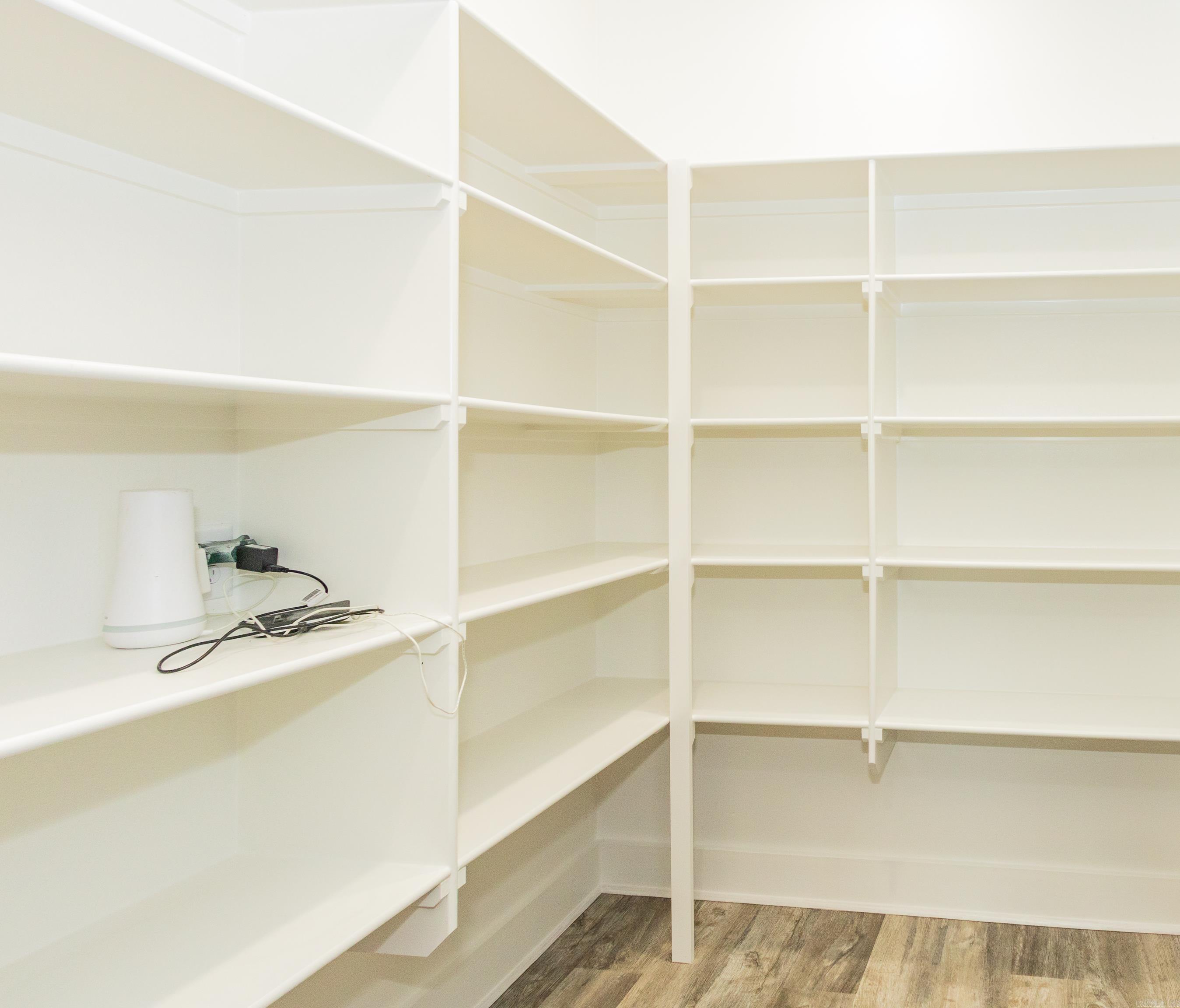 GARLANDS - Residential