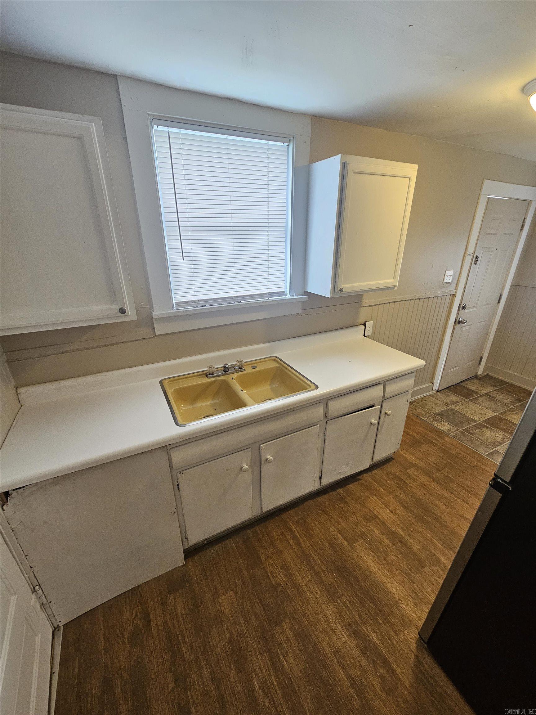 Bartons - Residential Lease