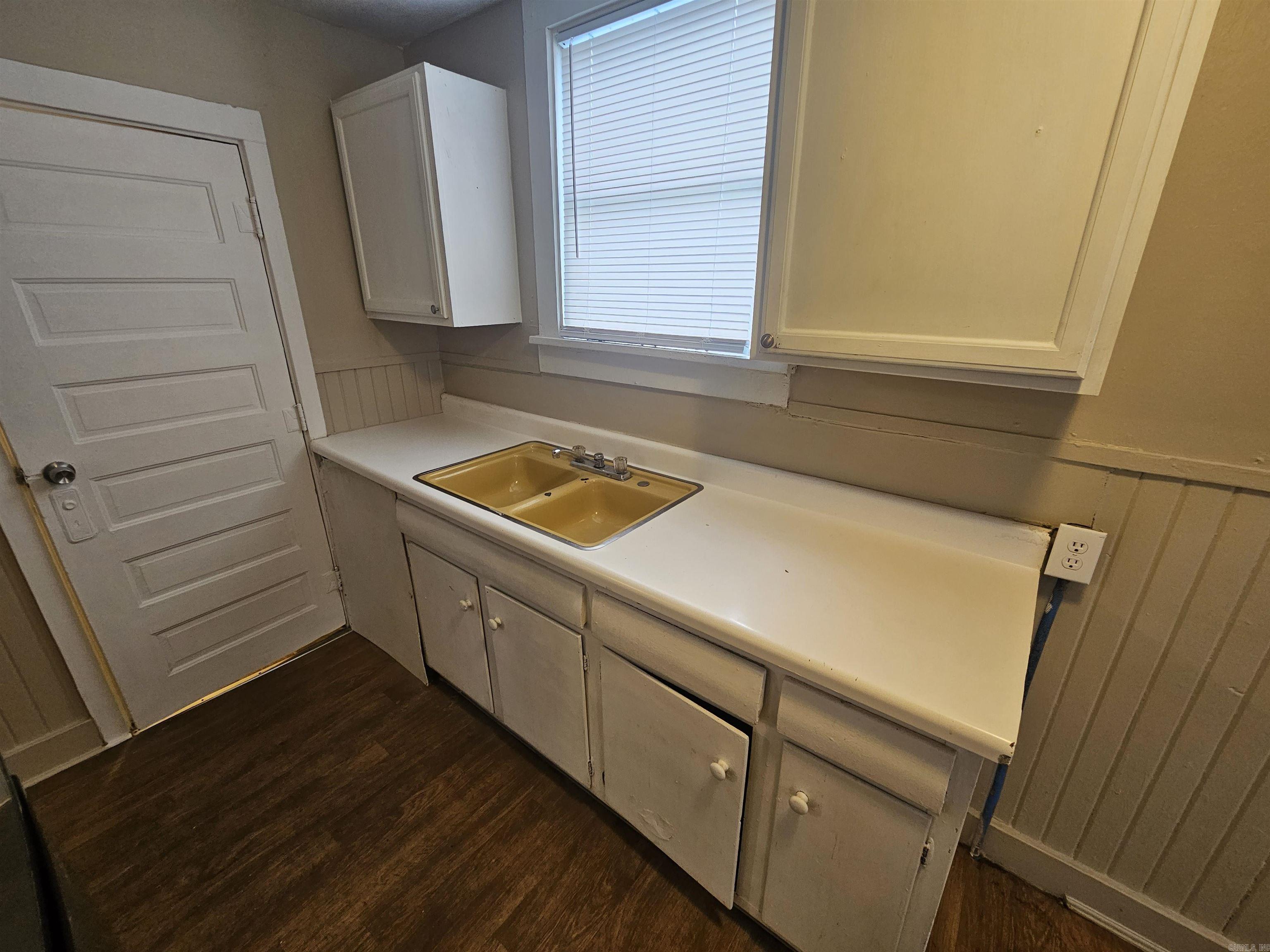 Bartons - Residential Lease