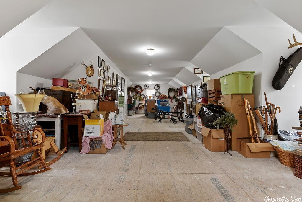 SOUTH SHORE - Residential