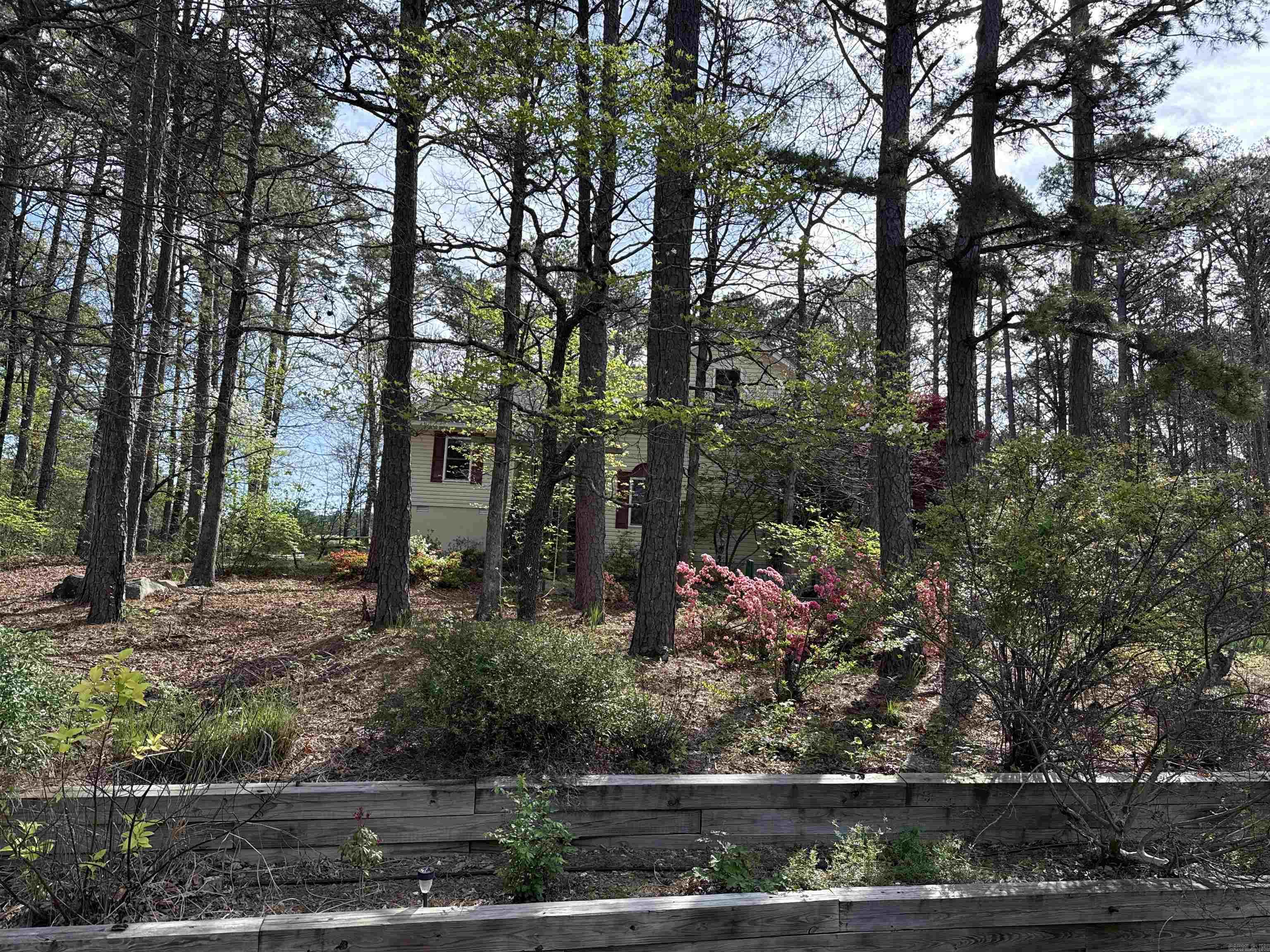 INDIAN HILLS - Residential