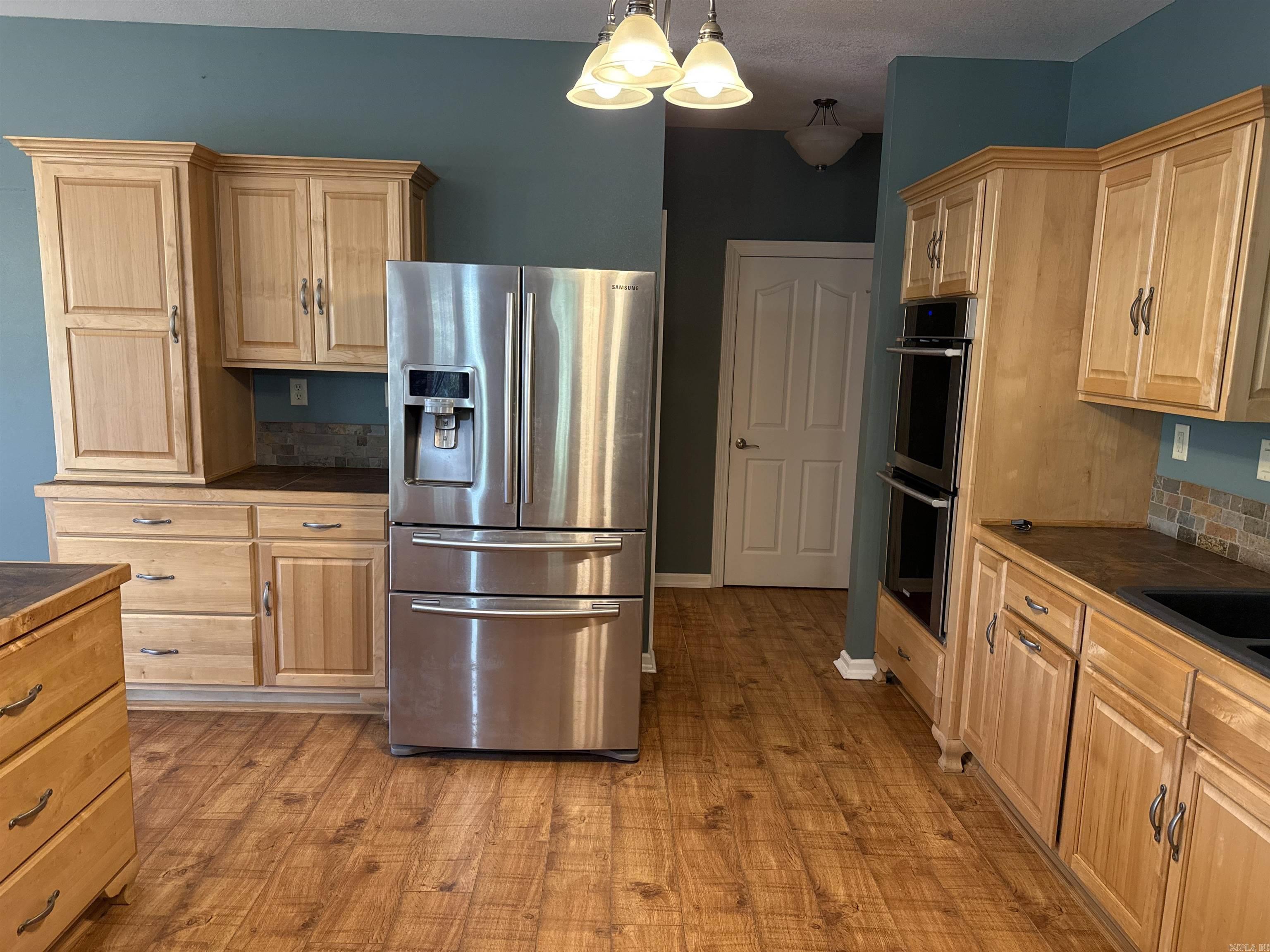 INDIAN HILLS - Residential