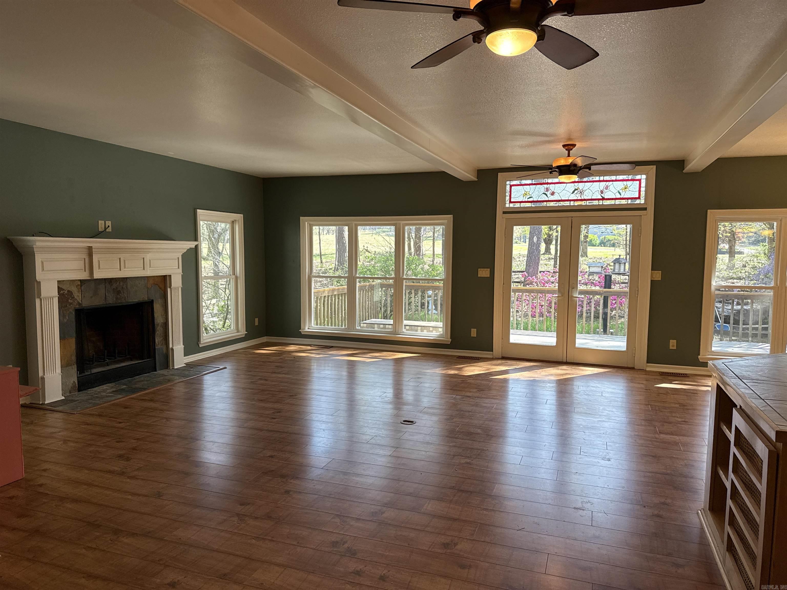 INDIAN HILLS - Residential